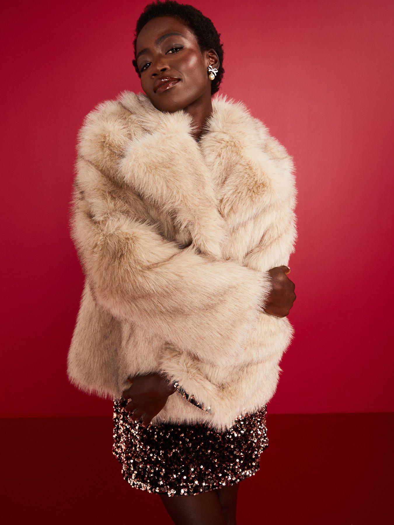 undefined Faux Fur Revere Collar Coat - Light Beige