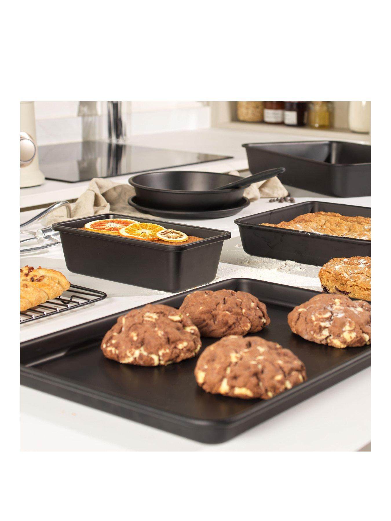 Salter Bakes 7-Piece Stacking Bakeware Set