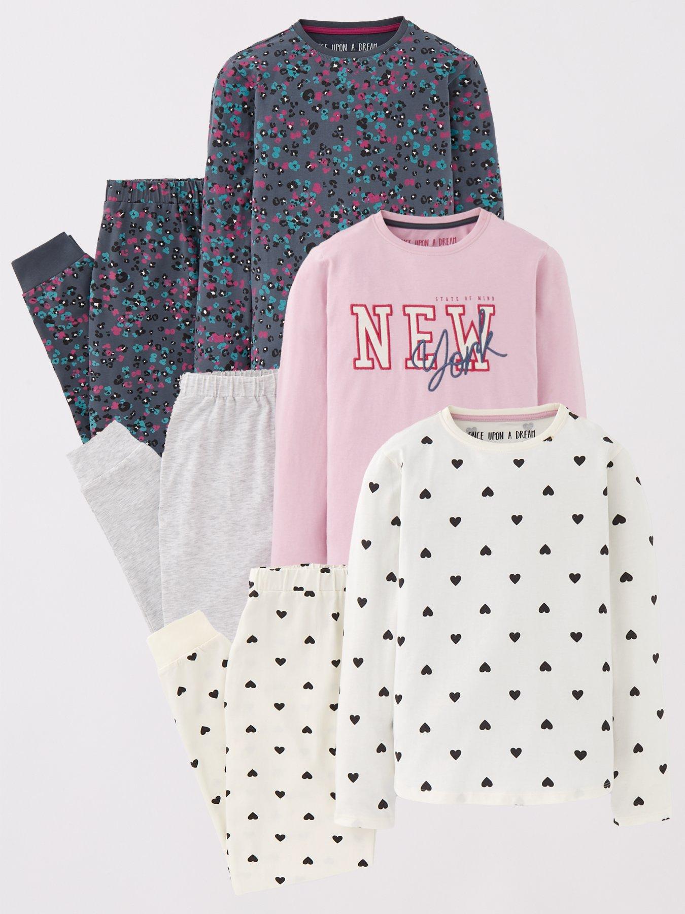 undefined Girls 3 Pack New York, Animal And Spot Pyjama Set