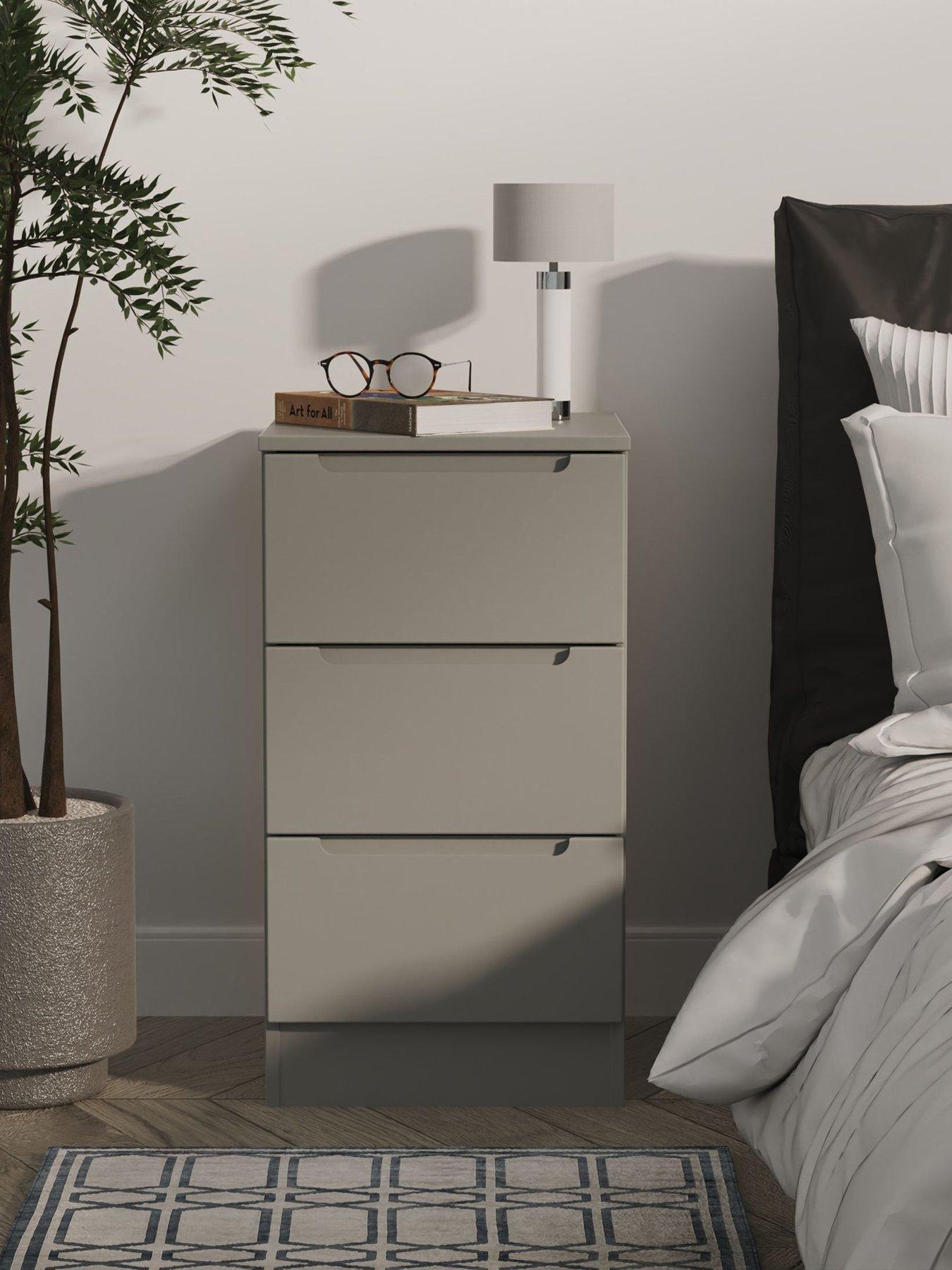 undefined Florence Ready Assembled 3 Drawer Bedside Chest