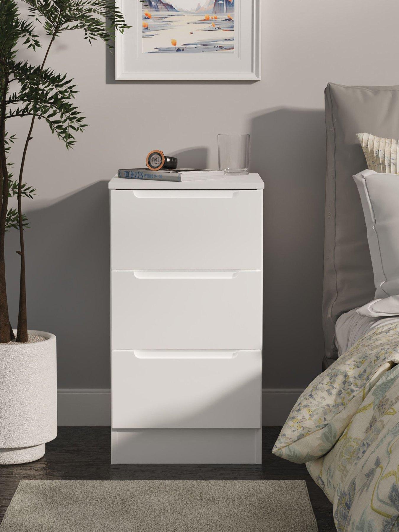 undefined Florence Ready Assembled 3 Drawer Bedside Chest