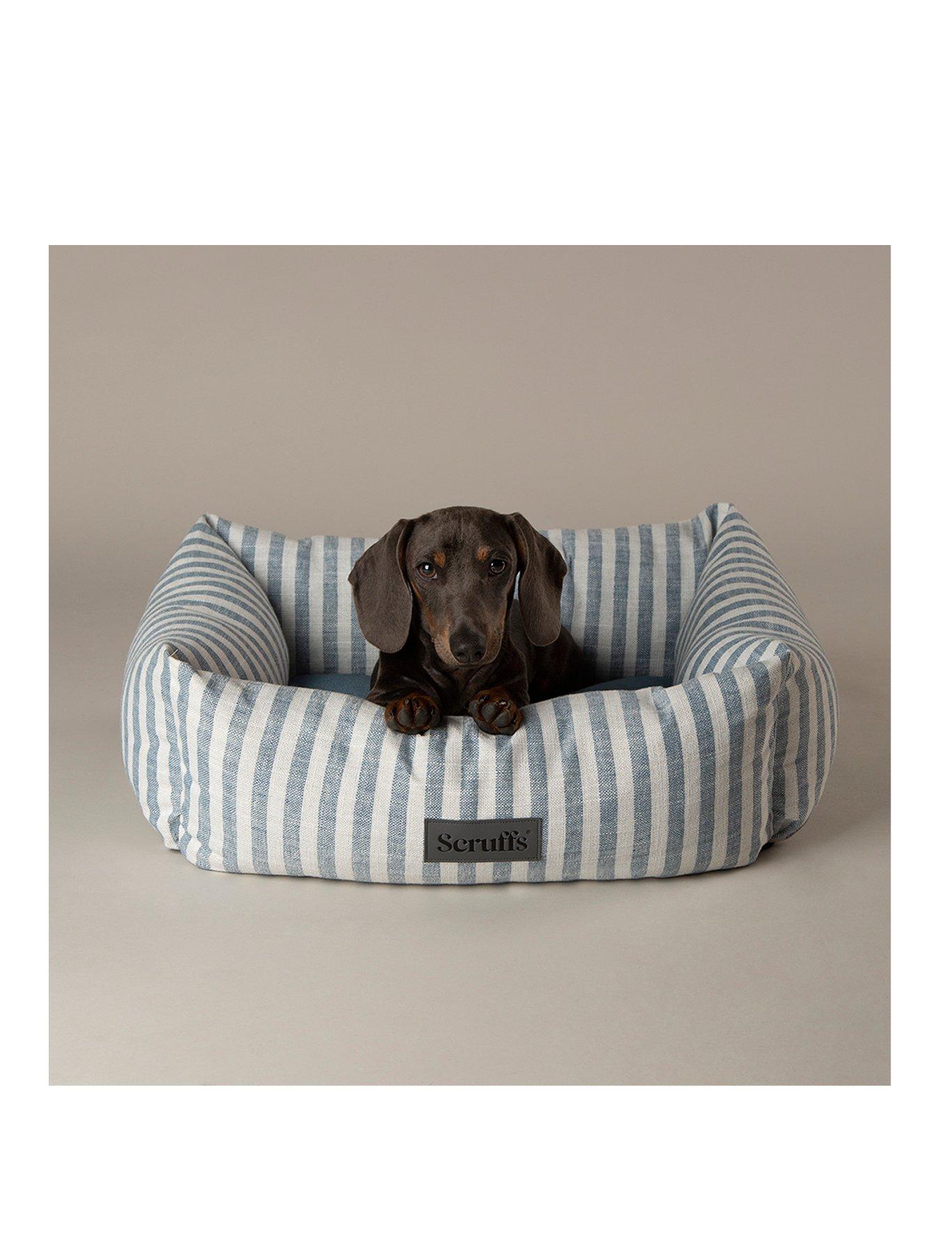 Product photograph of Scruffs Coastal Box Bed - Extra Large from very.co.uk