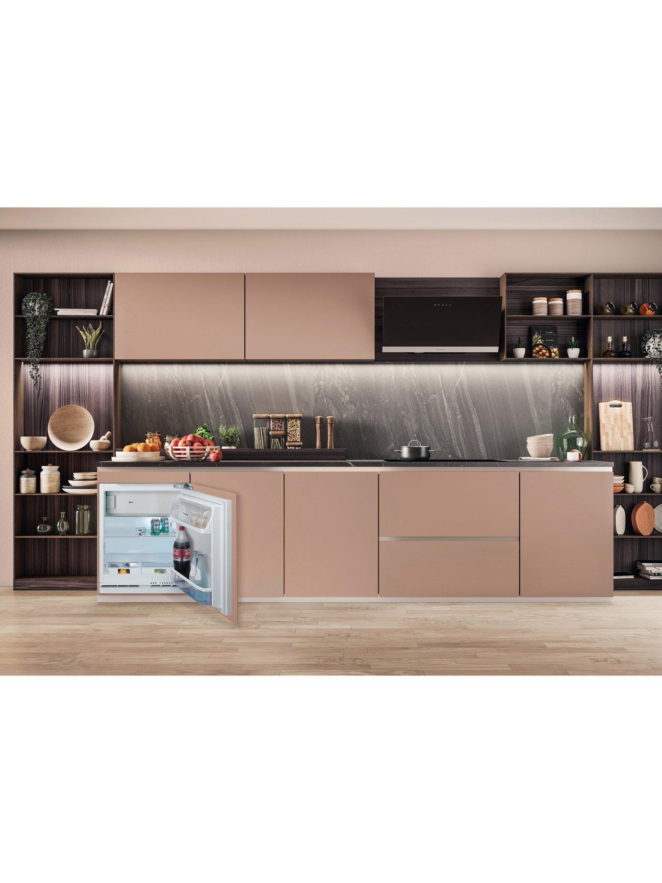Image 2 of 5 of Hotpoint Low Frost HBUF011 Integrated Undercounter Fridge