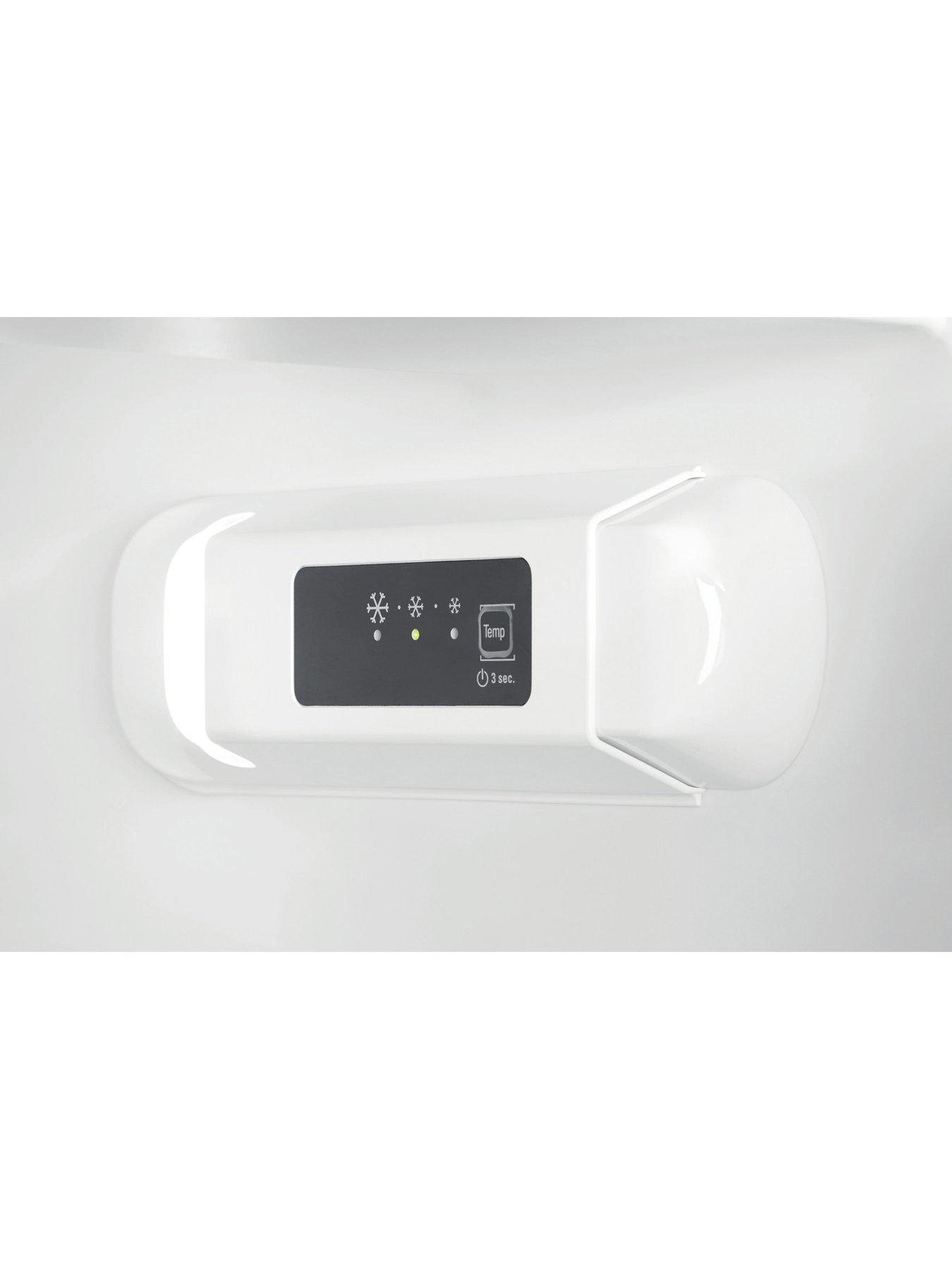 Image 4 of 5 of Hotpoint Low Frost HBUF011 Integrated Undercounter Fridge