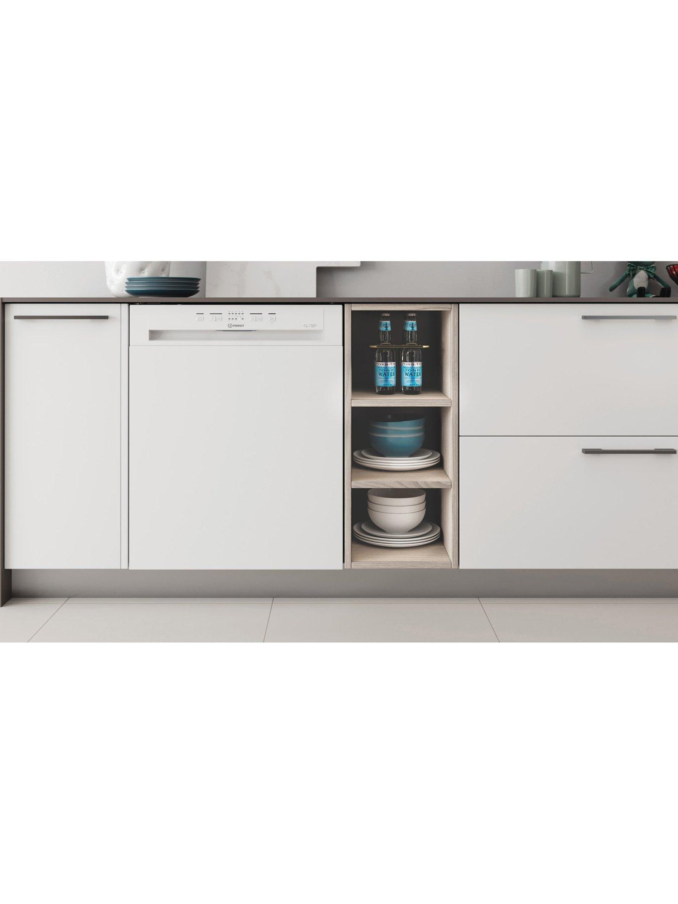 Image 3 of 7 of Indesit Push&amp;Go I3BL626UK 14 Place Setting Built-in Dishwasher