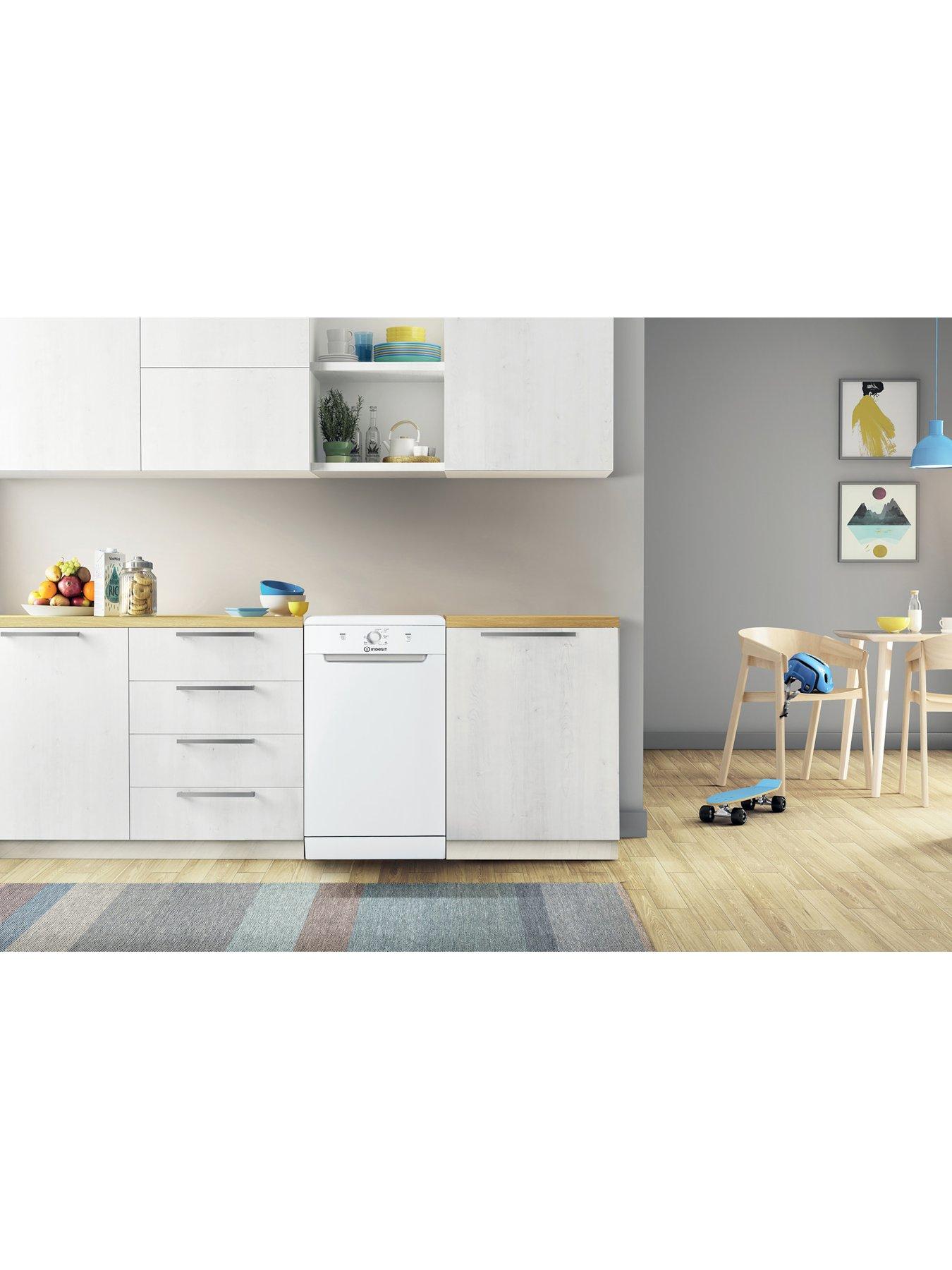 Image 2 of 5 of Indesit Slimline DF9E1B10UK Freestanding Dishwasher - White
