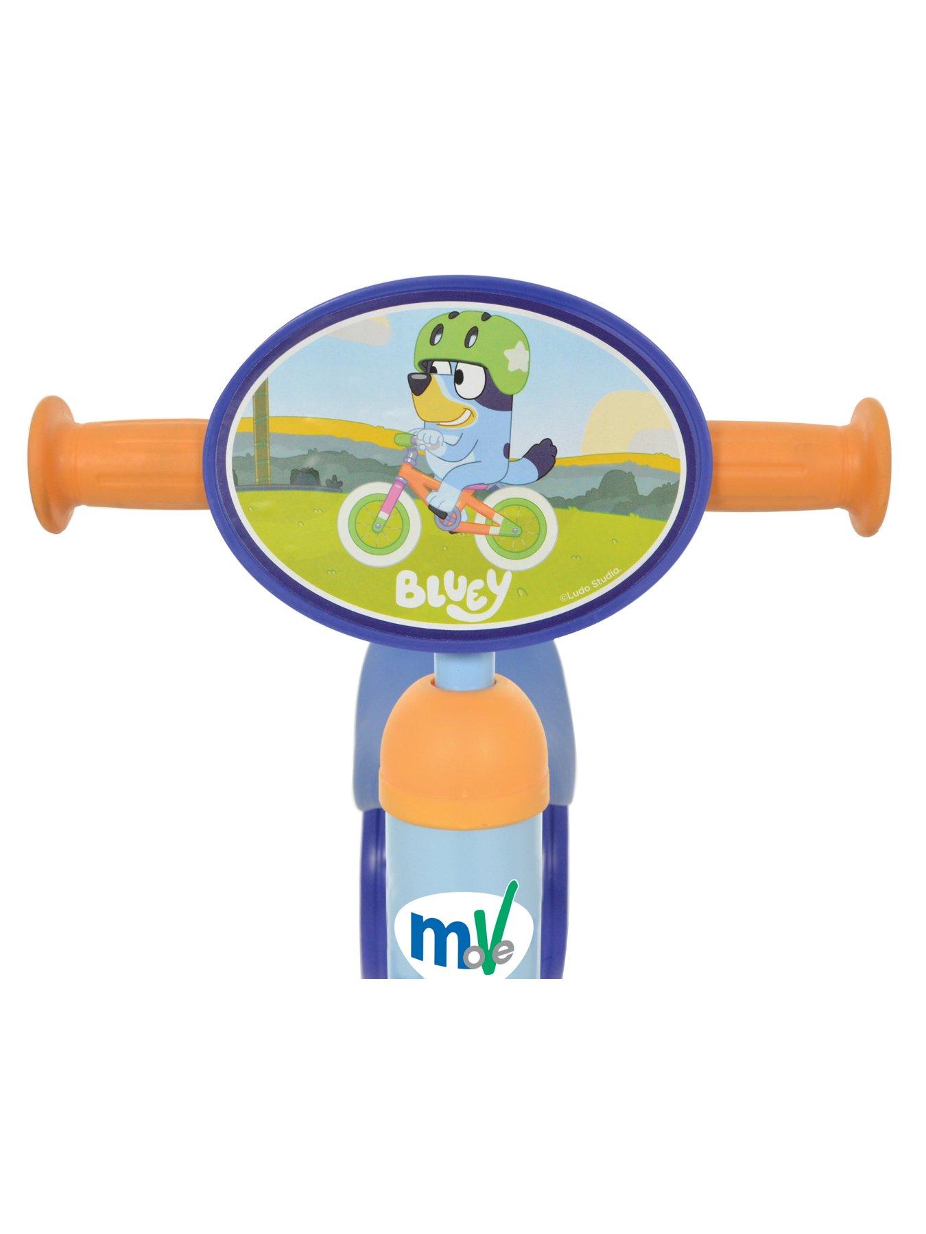 Image 4 of 7 of Bluey Deluxe Bobble Ride On