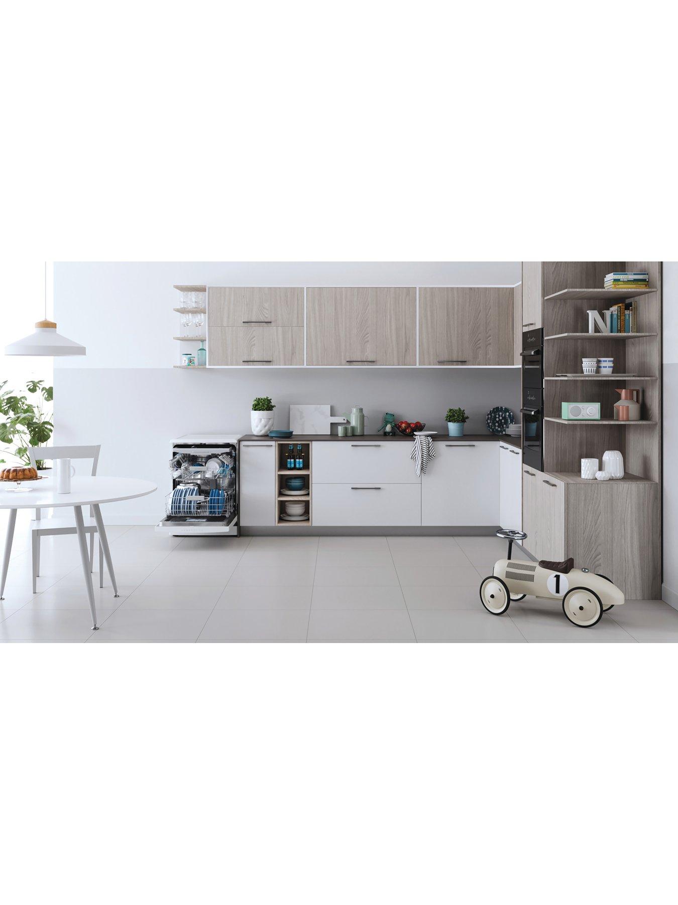 Image 4 of 8 of Indesit DFO3T133FUK Fullsize 14-Place Setting Freestanding Dishwasher - White