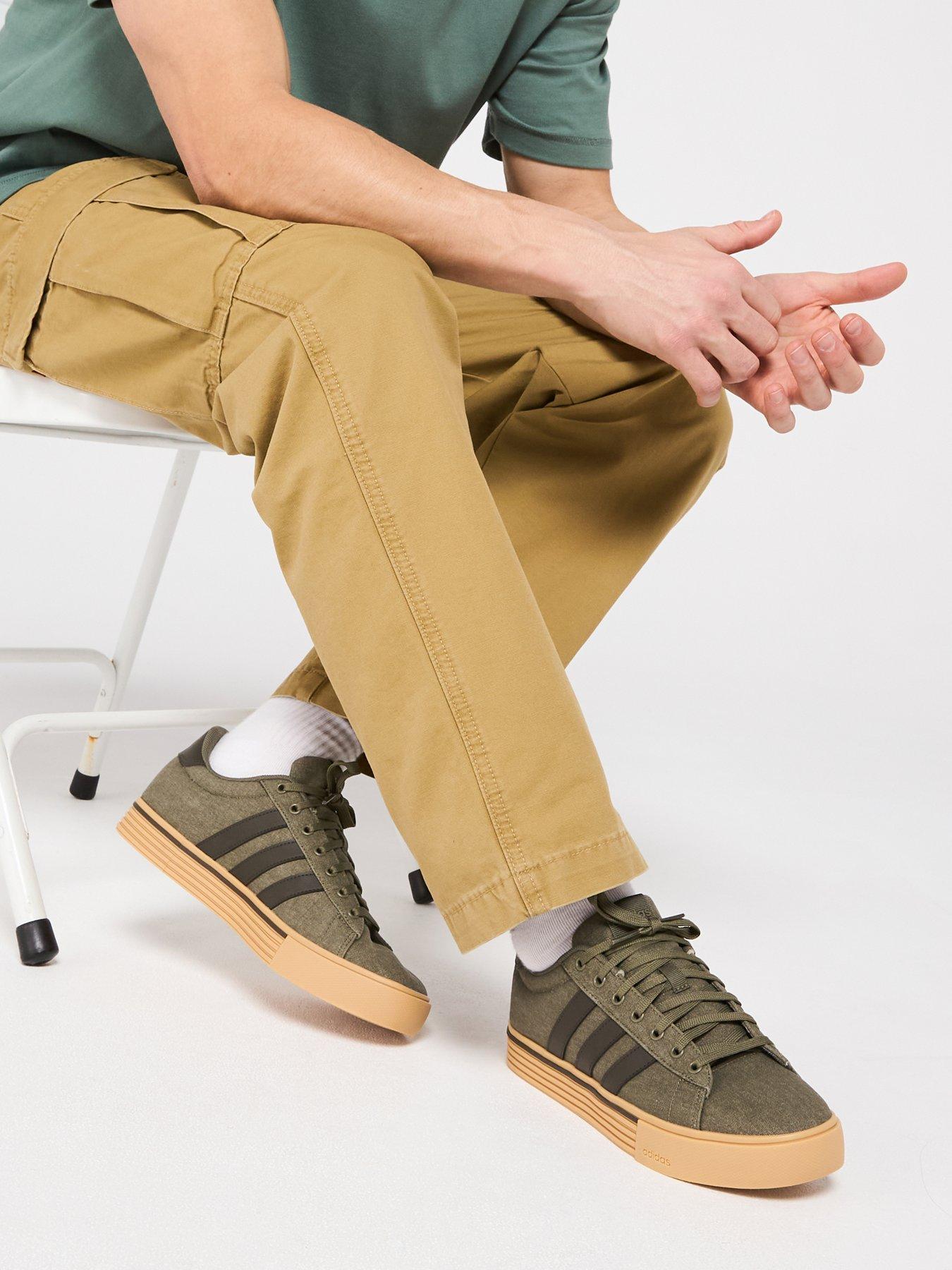 undefined Men's Canvas Daily 4.0 Trainers - Khaki