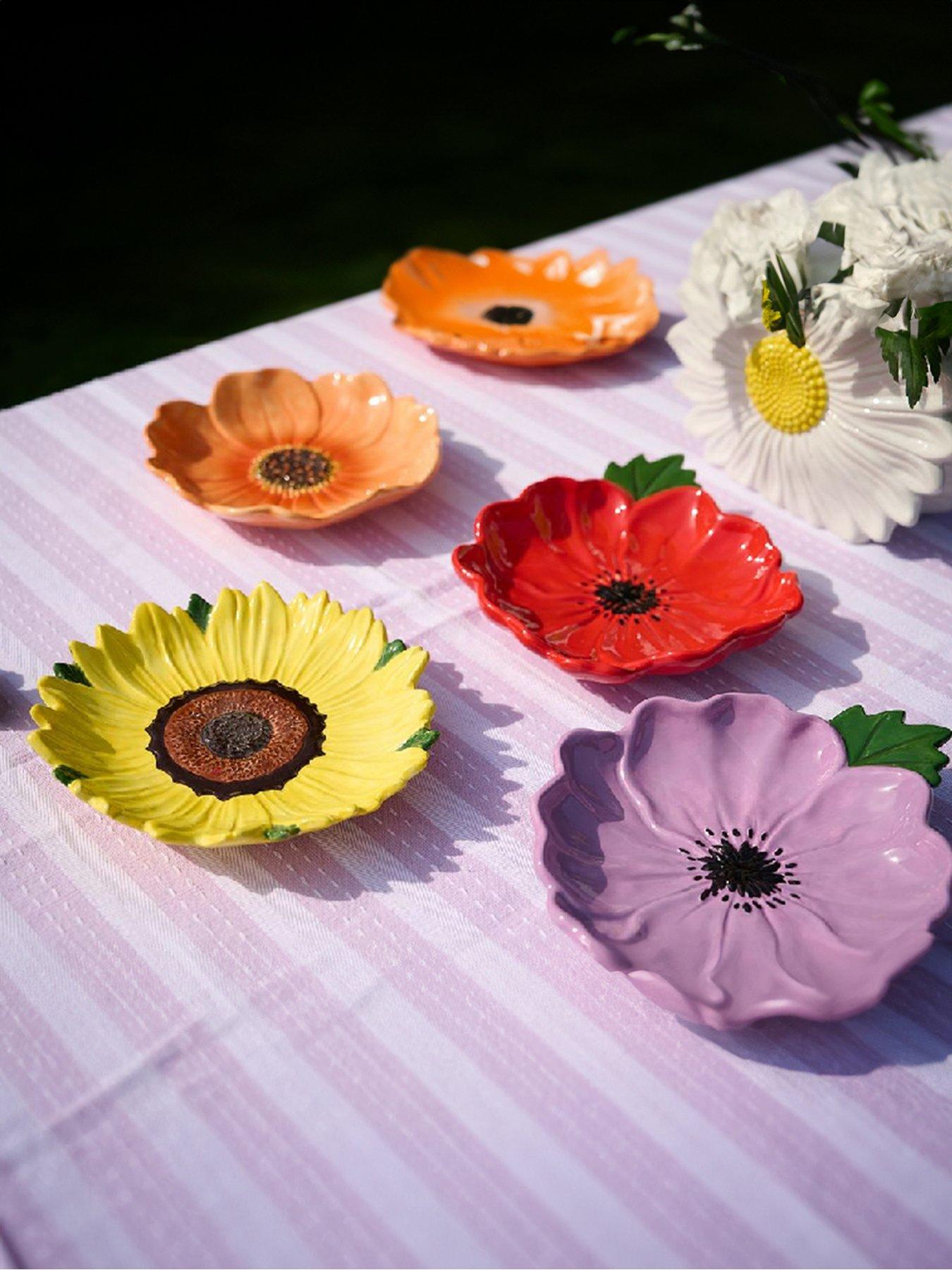 Product photograph of Hestia Set Of 4 Bright Flower Plates from very.co.uk