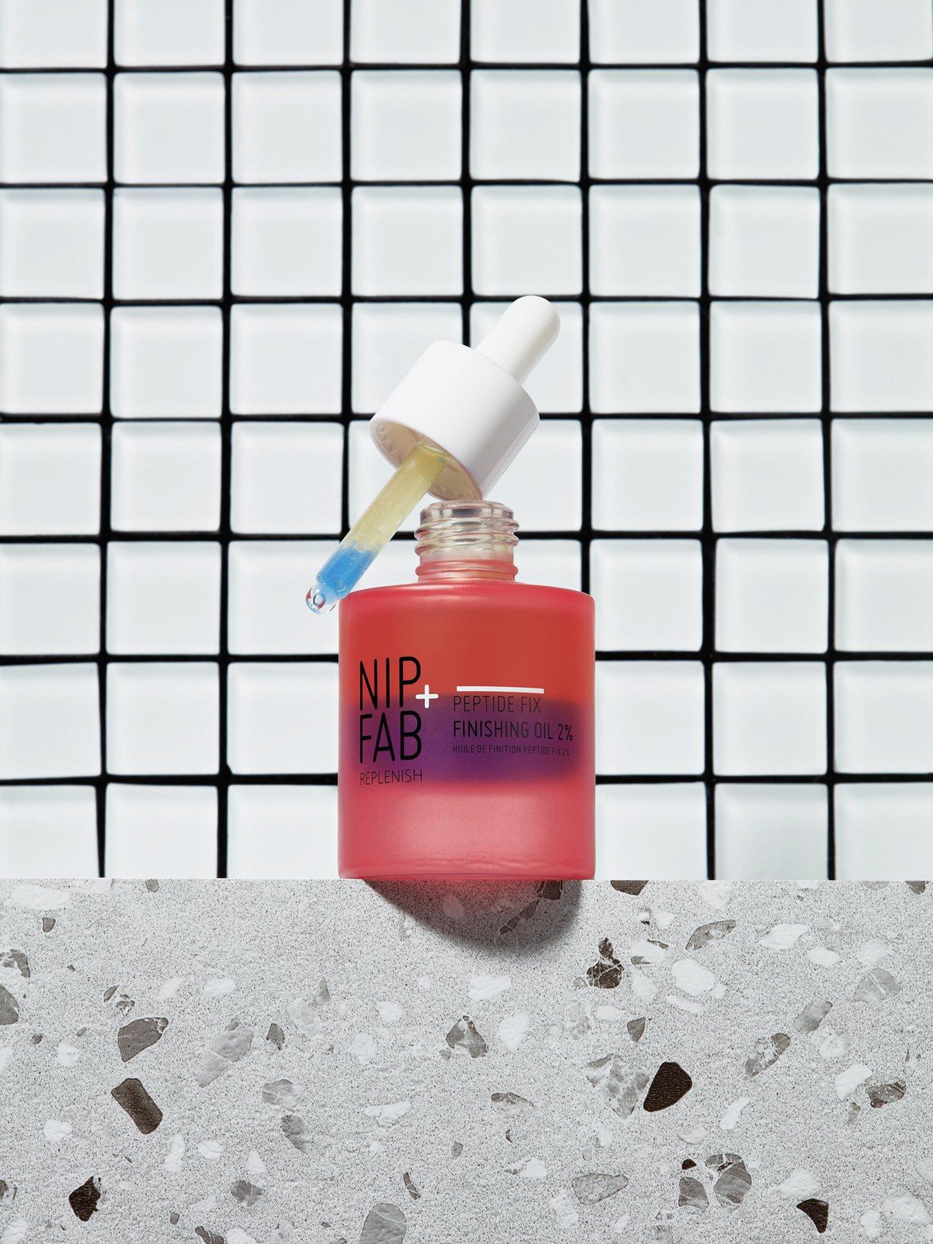 Image 3 of 3 of Nip + Fab Peptide Fix Finishing Oil 2% -&nbsp;30ml