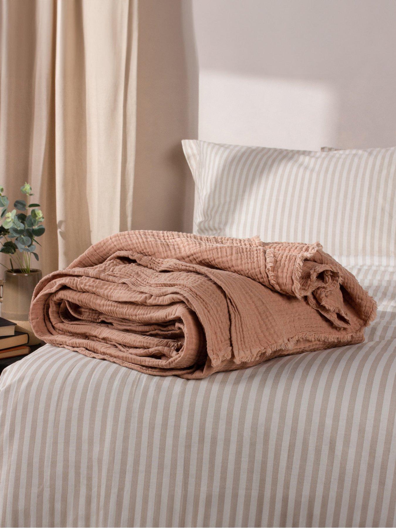 yard-lark-throw-pink-clay