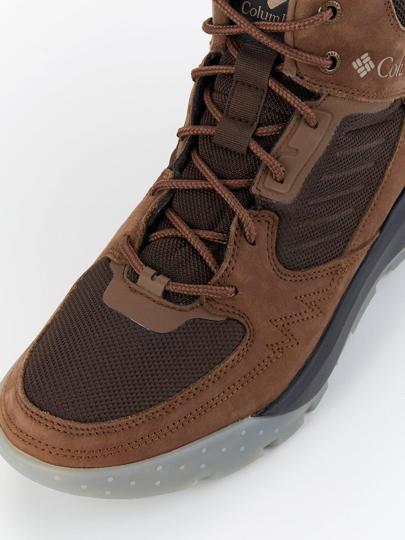 Very walking boots sales