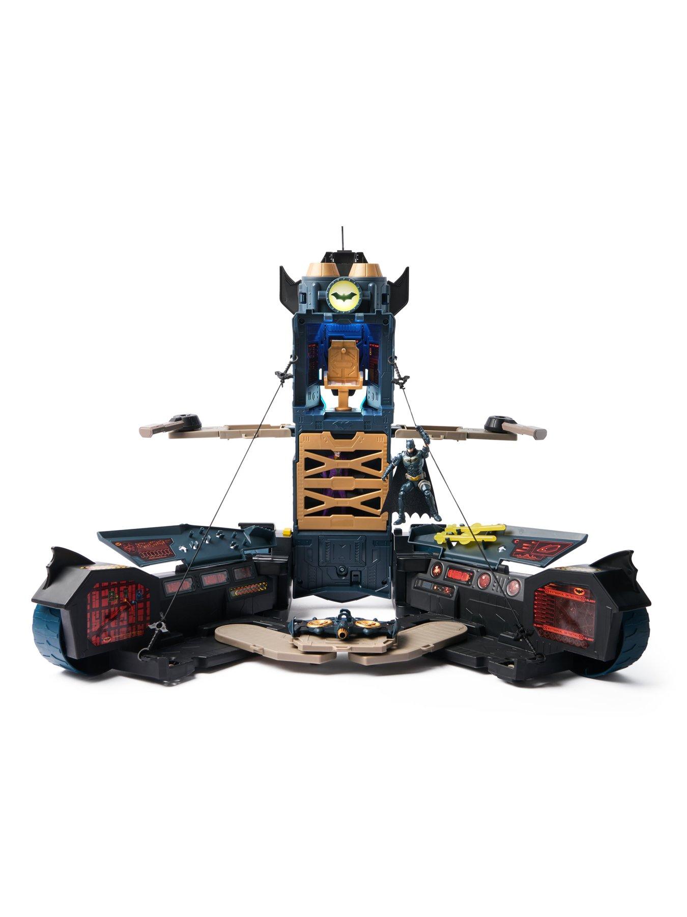 Image 5 of 8 of Batman Transforming Vehicle Playset