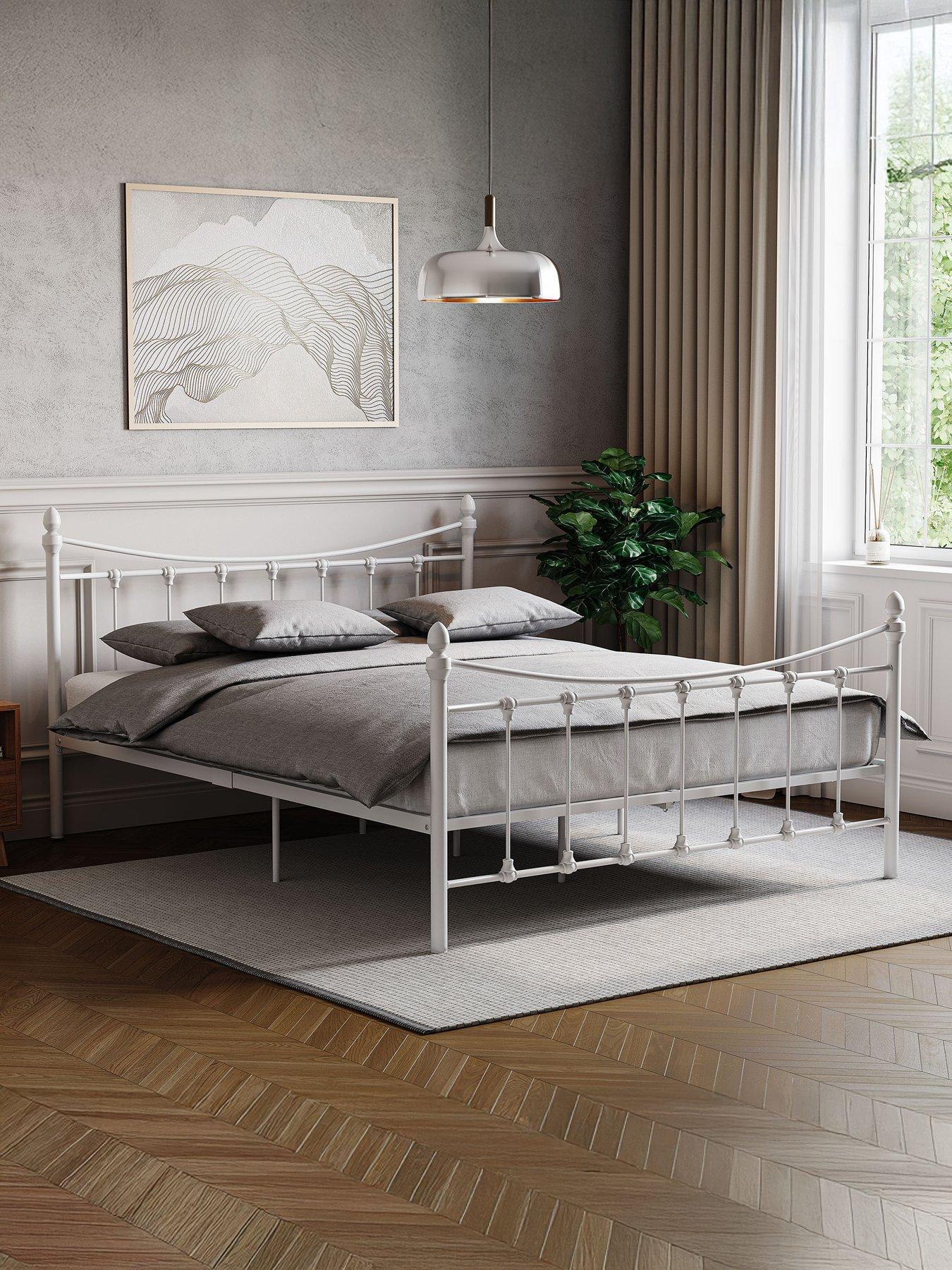 Image 1 of 5 of Vida Designs Paris Double Metal Bed