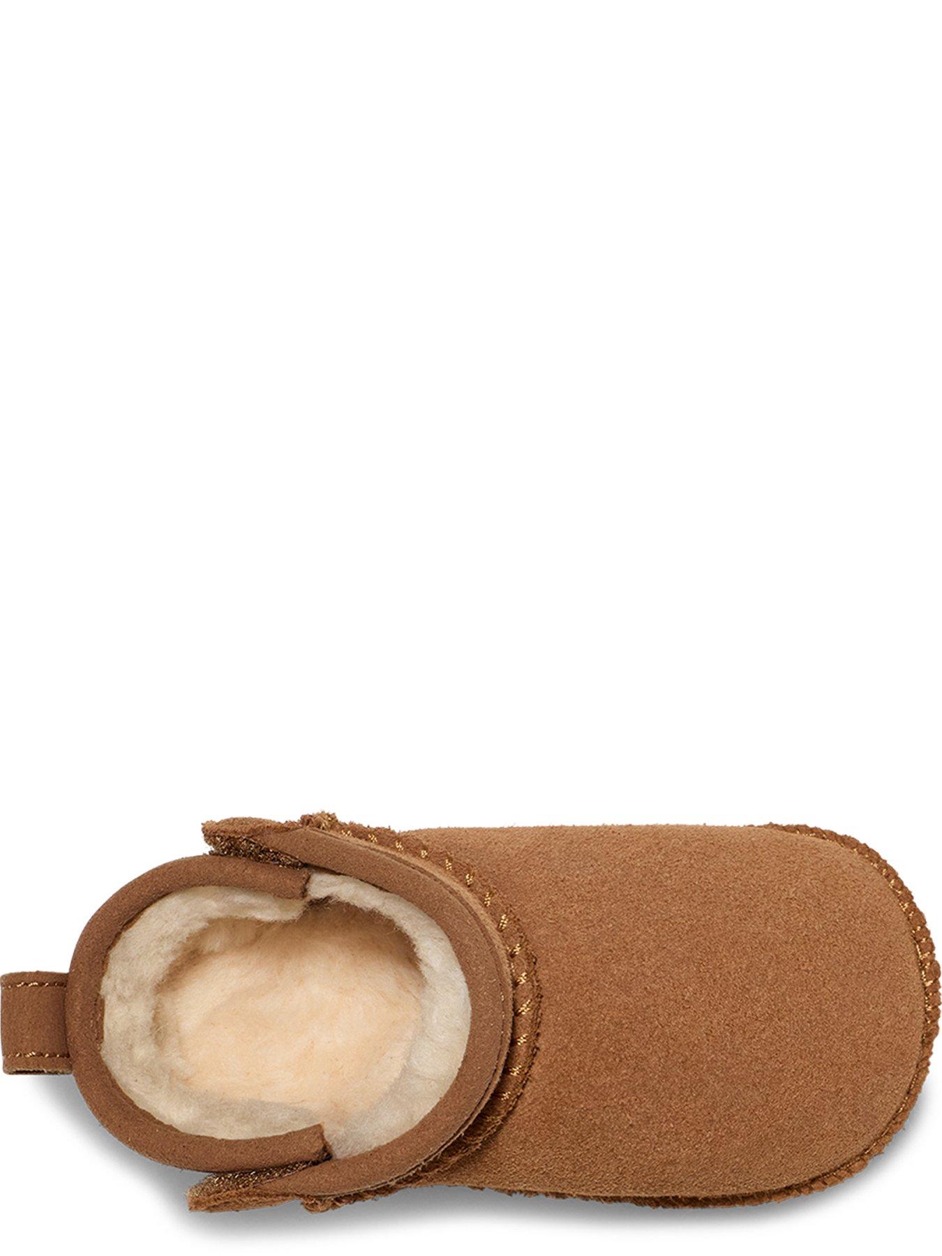 Image 4 of 6 of UGG Baby Classic Ultra Mini - Chestnut