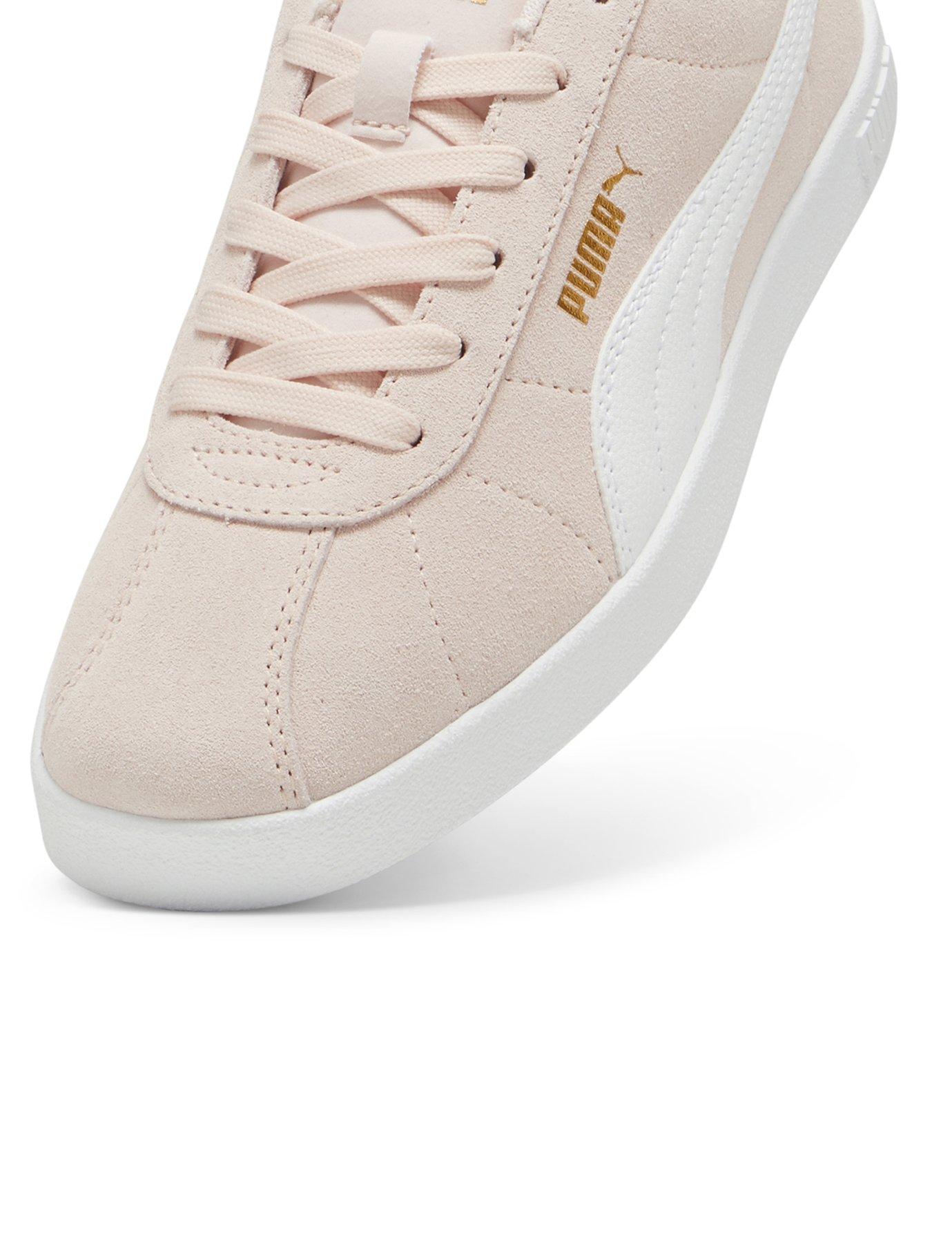 Pink metallic pumas hotsell