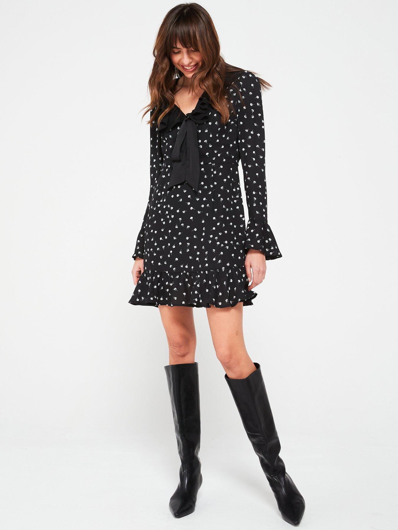 Image 3 of 6 of V by Very Frill Collar Printed Skater Dress - Ditsy Floral Print