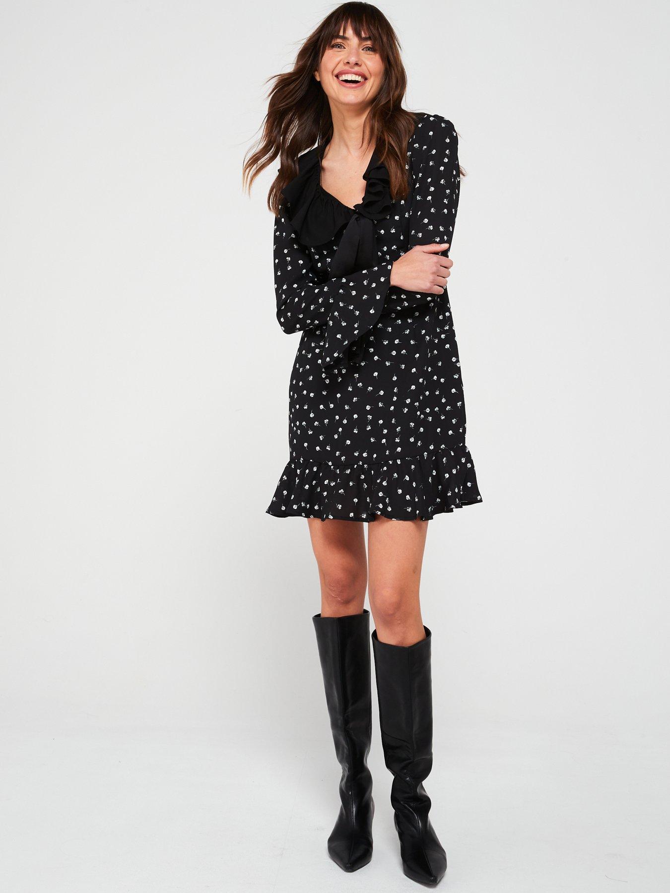Image 6 of 6 of V by Very Frill Collar Printed Skater Dress - Ditsy Floral Print
