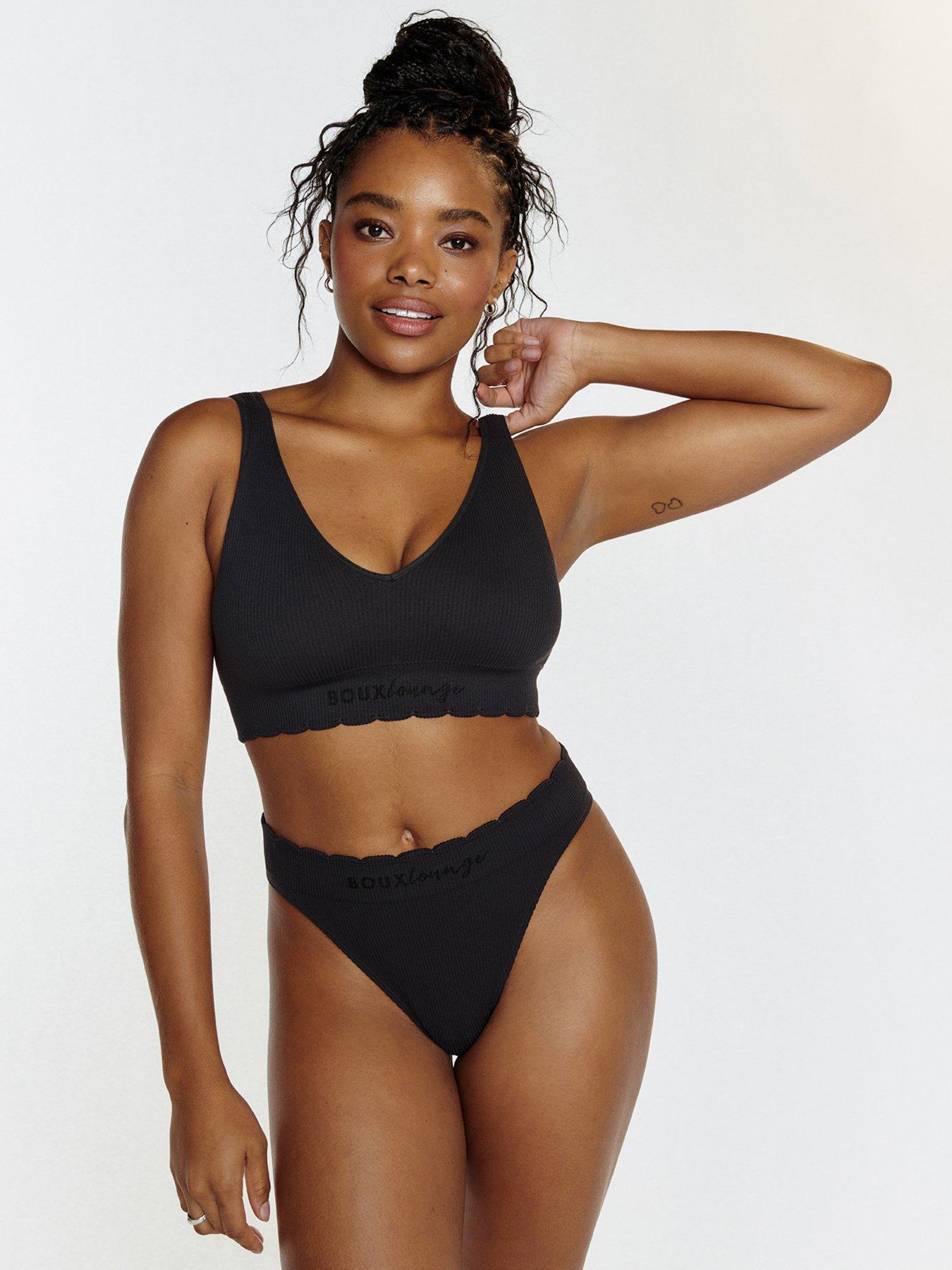 undefined Scallop Ribbed Bralette - Black