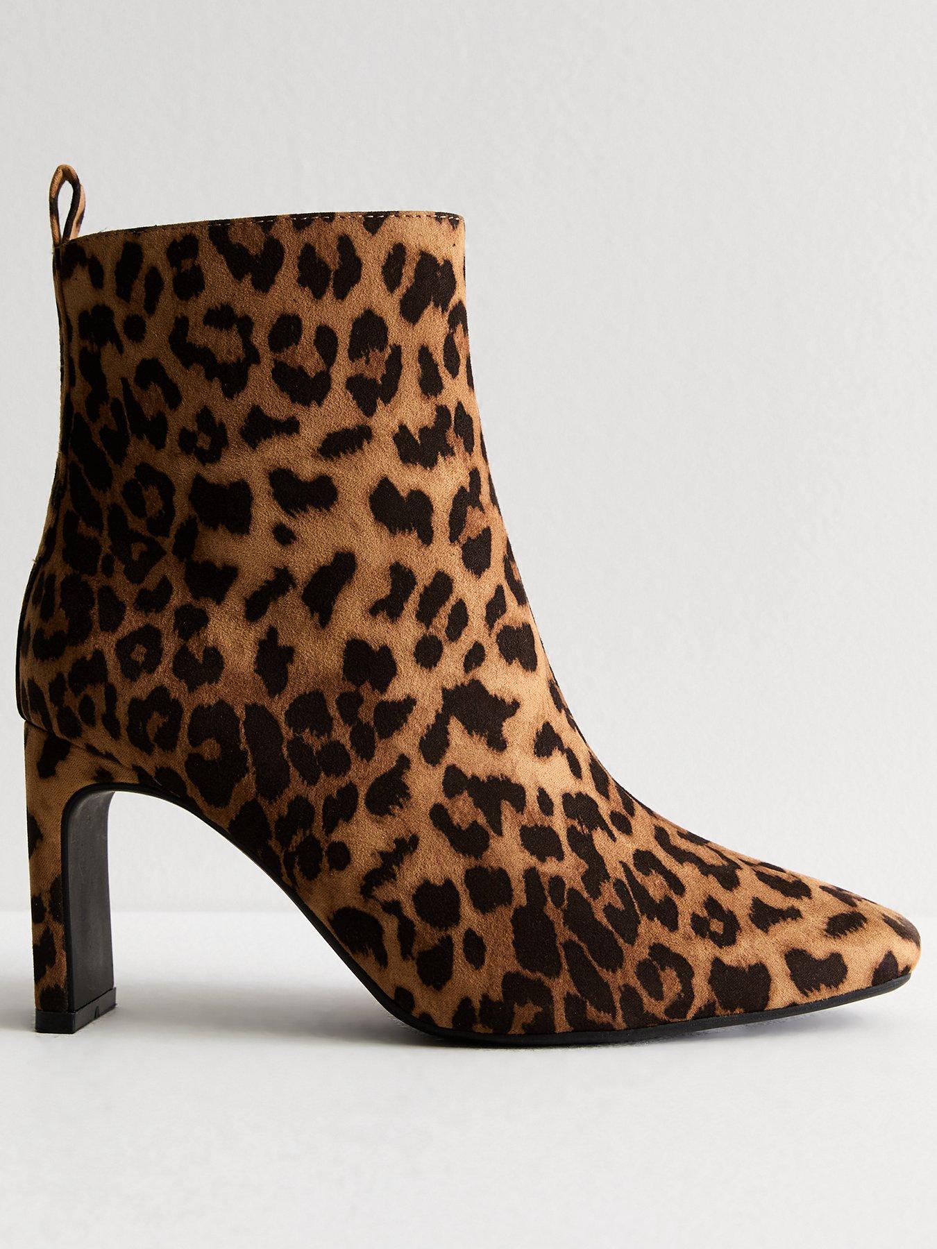 Quiz leopard print boots best sale