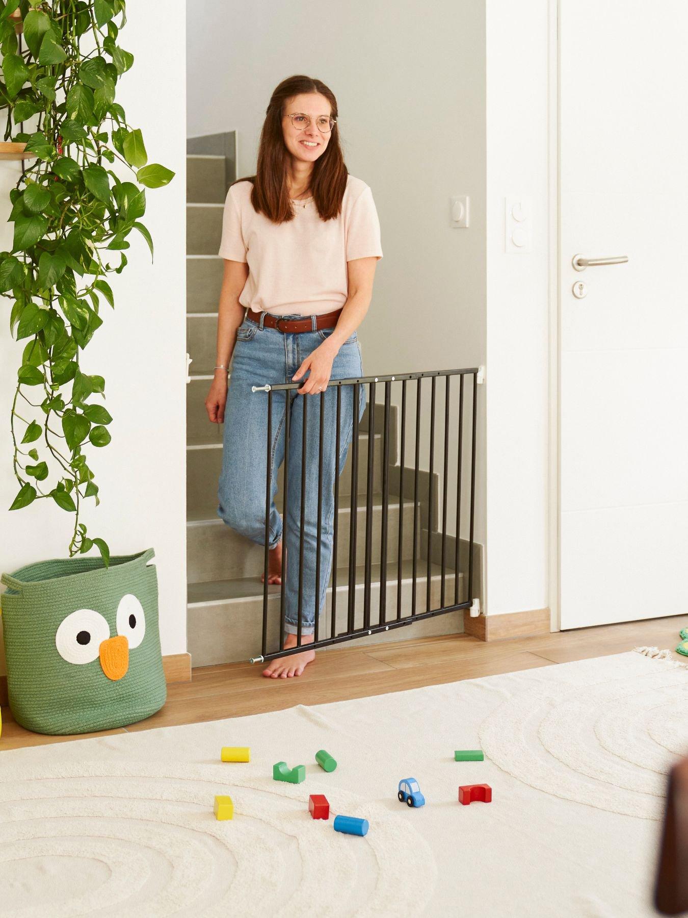 Badabulle Safe  &  Protect XL Metal Extendable Baby Safety Gate - Black