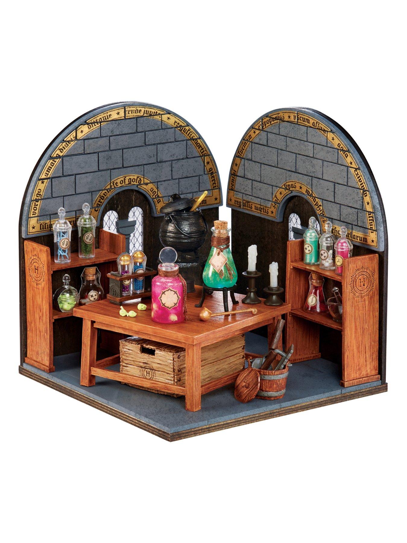 Image 2 of 7 of Mini Verse MGAs Miniverse - Make It Mini Harry Potter Potions Class