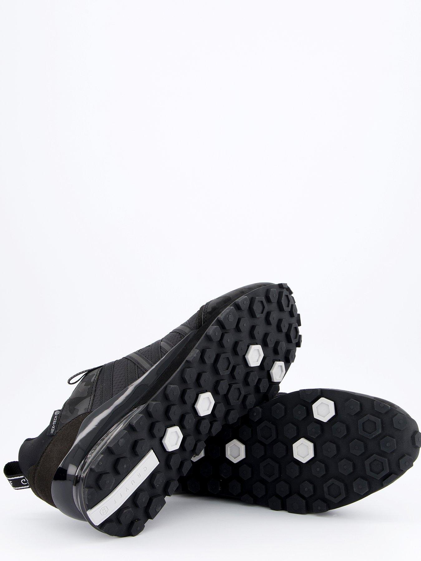 Image 4 of 7 of CRUYFF Camo Fearia Trainers