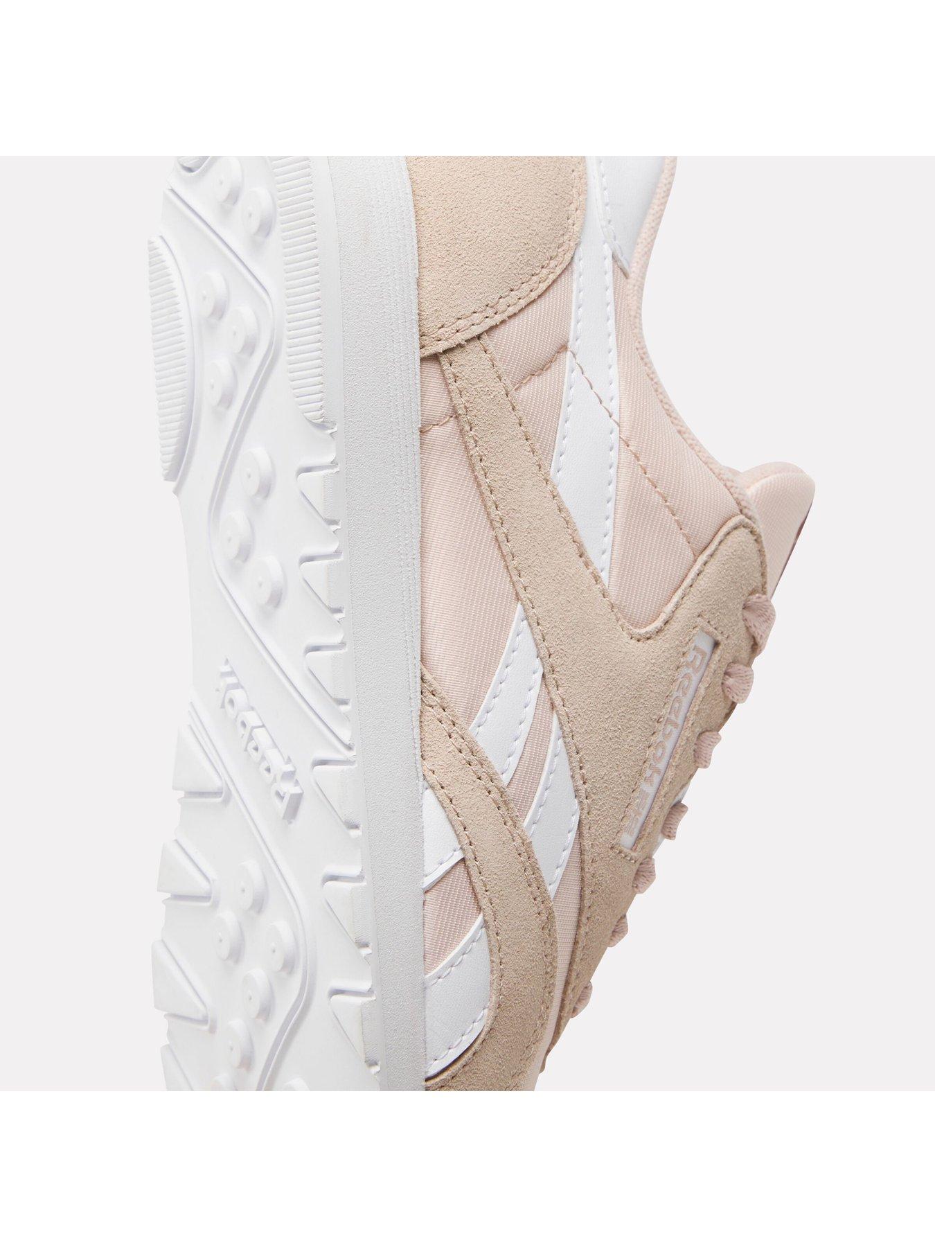 Pale pink reebok trainers online