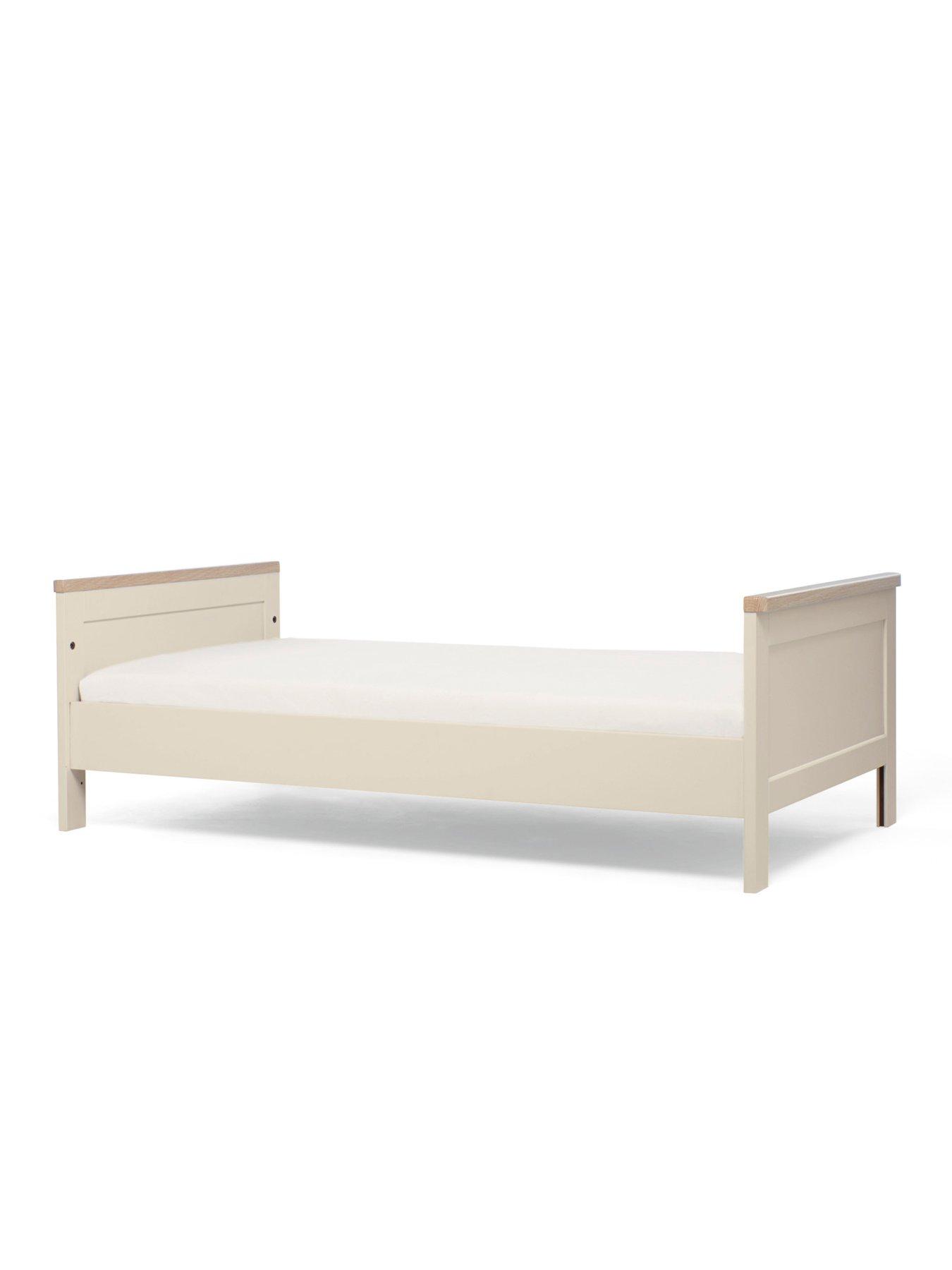 Image 4 of 7 of Mamas & Papas Wedmore 2 Piece Cotbed Set- Pebble