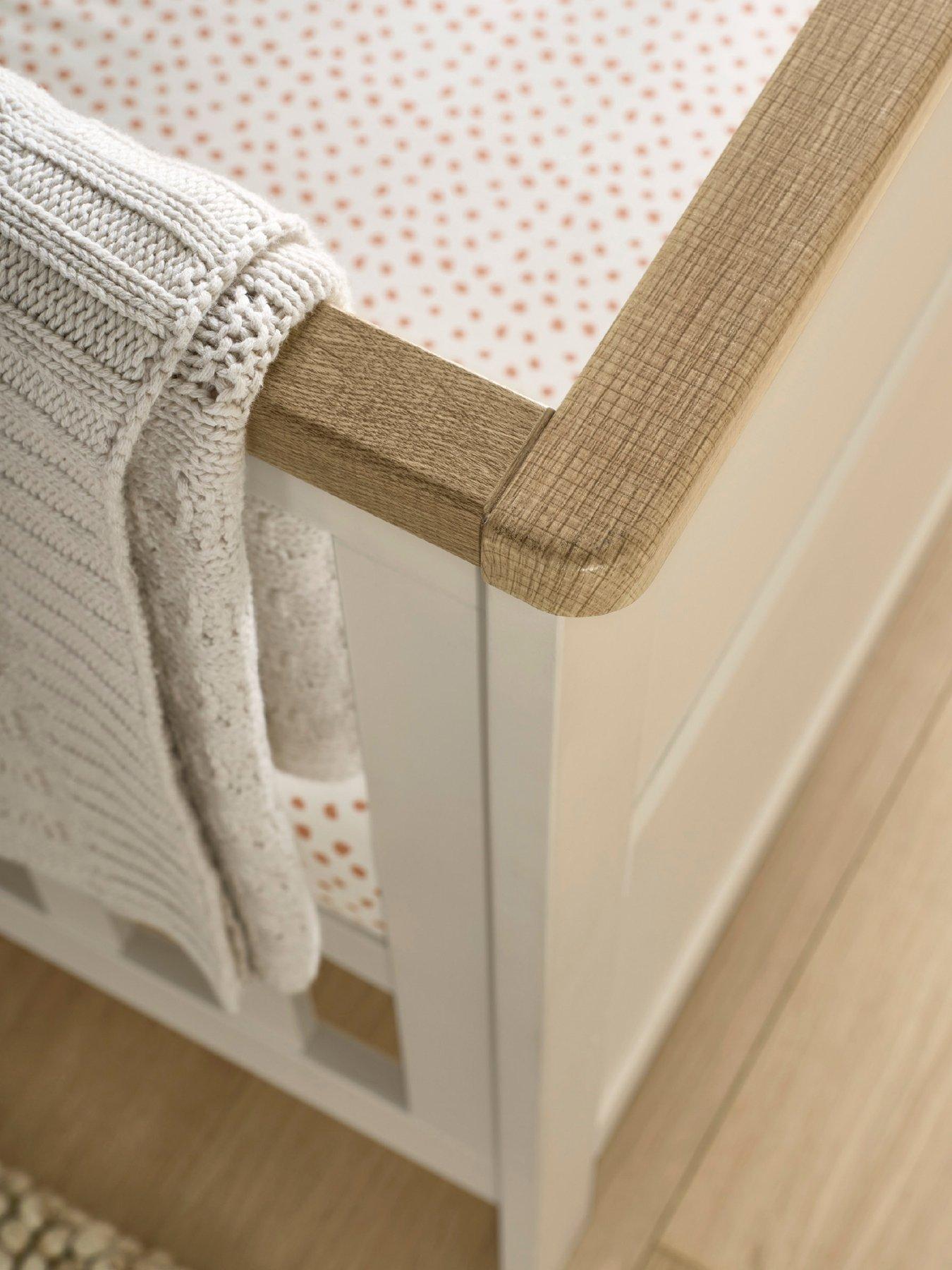 Image 5 of 7 of Mamas & Papas Wedmore 2 Piece Cotbed Set- Pebble