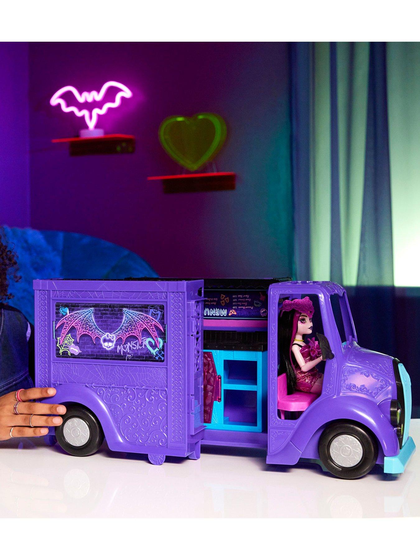 Monster High Draculaura Doll and Fangtastic Rockin Food Truck Playset Very