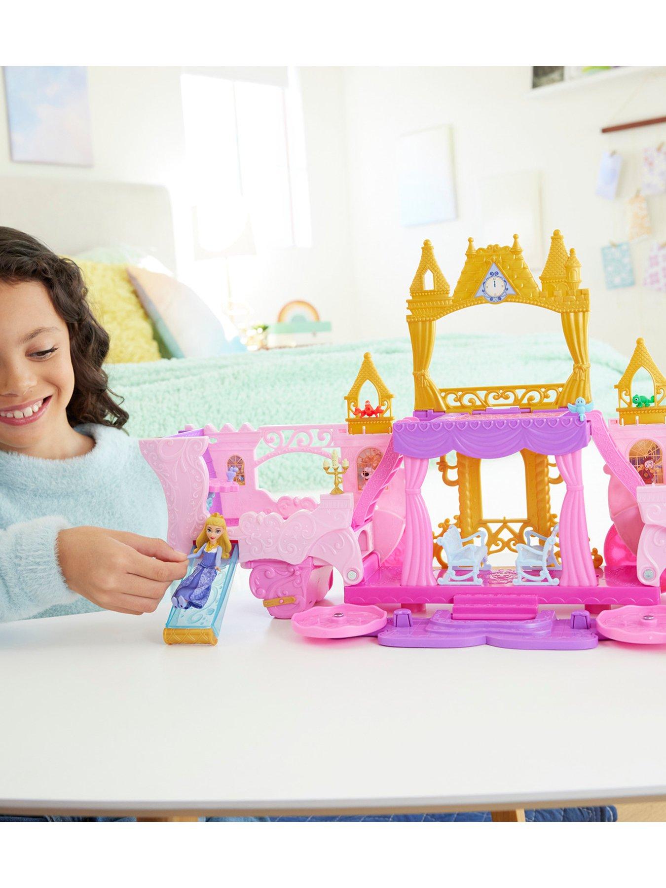 Disney Princess Carriage to Castle Transforming Playset Very