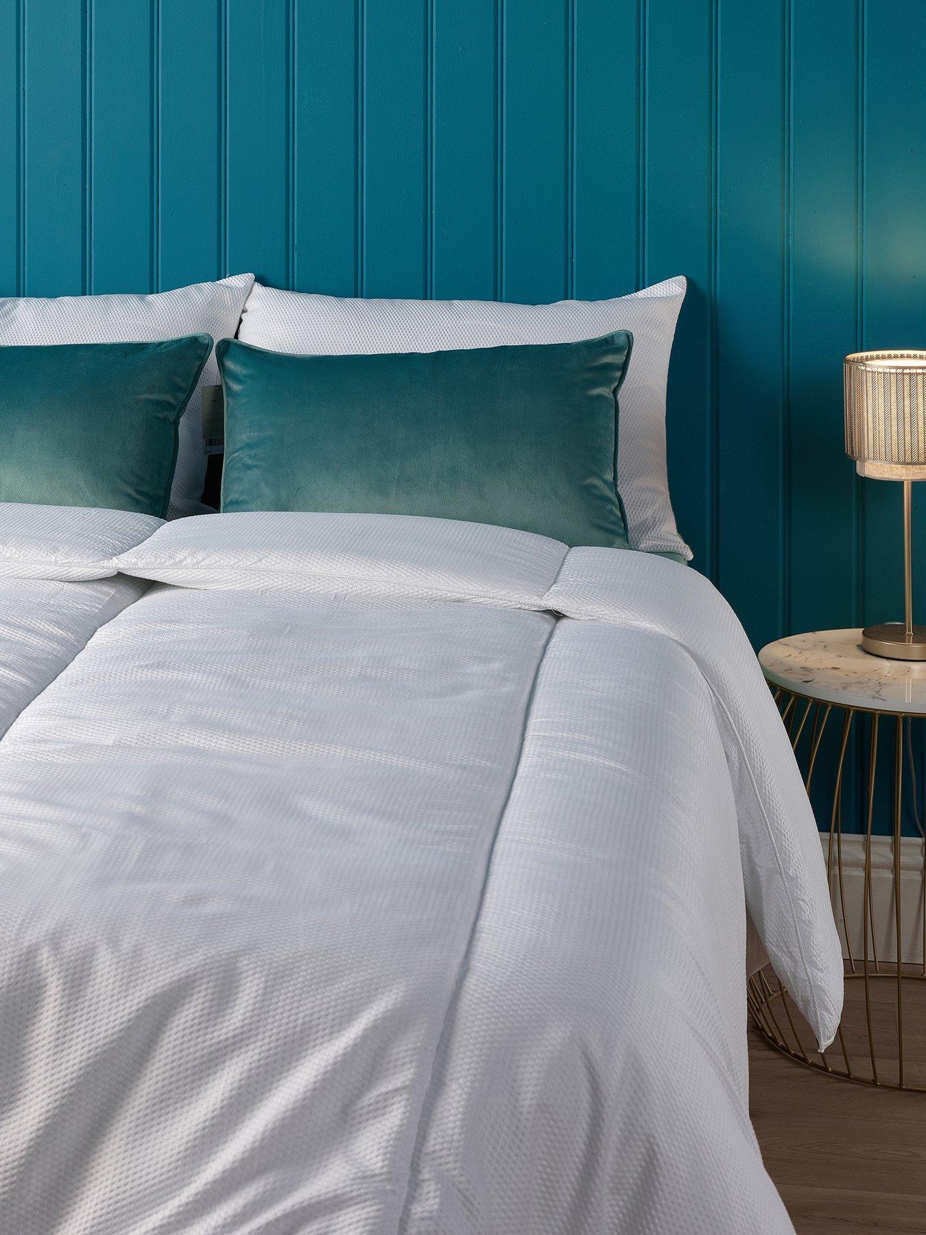 Product photograph of Very Home Luxury Waffle Duvet - 15 Tog - White from very.co.uk