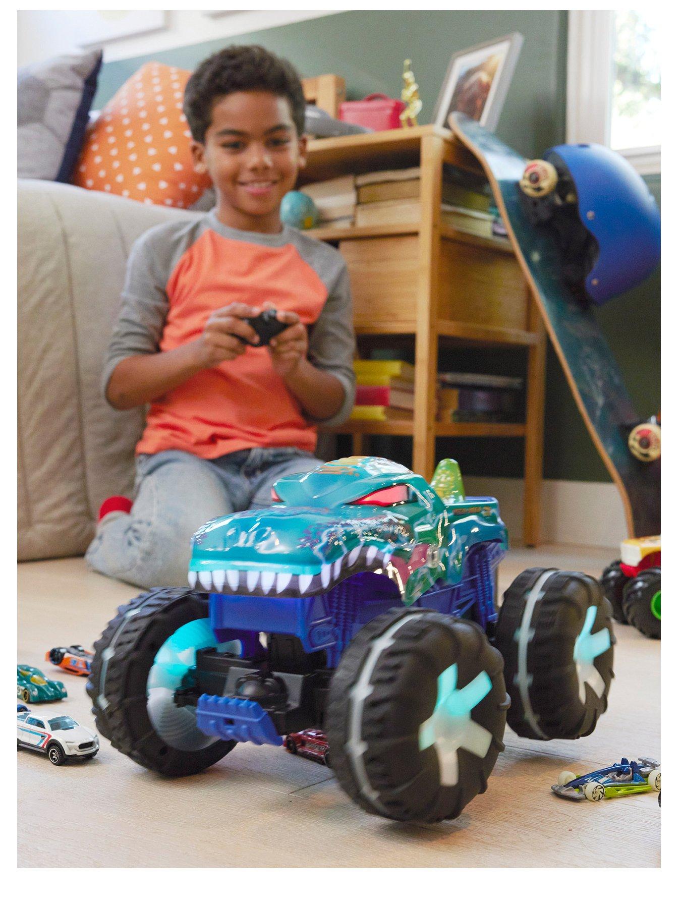 undefined Monster Trucks 1:15 Mega-Wrex Alive R/C