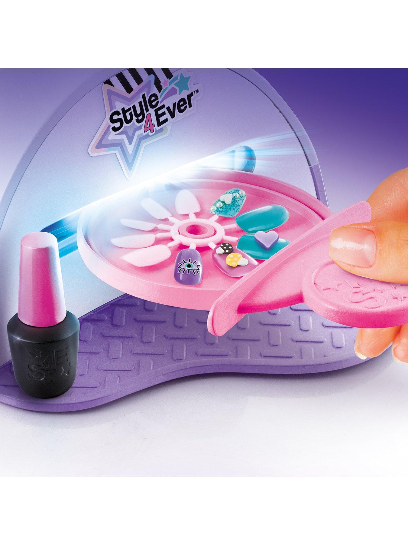 Image 5 of 7 of Style 4 Ever Nail Art Gel Studio