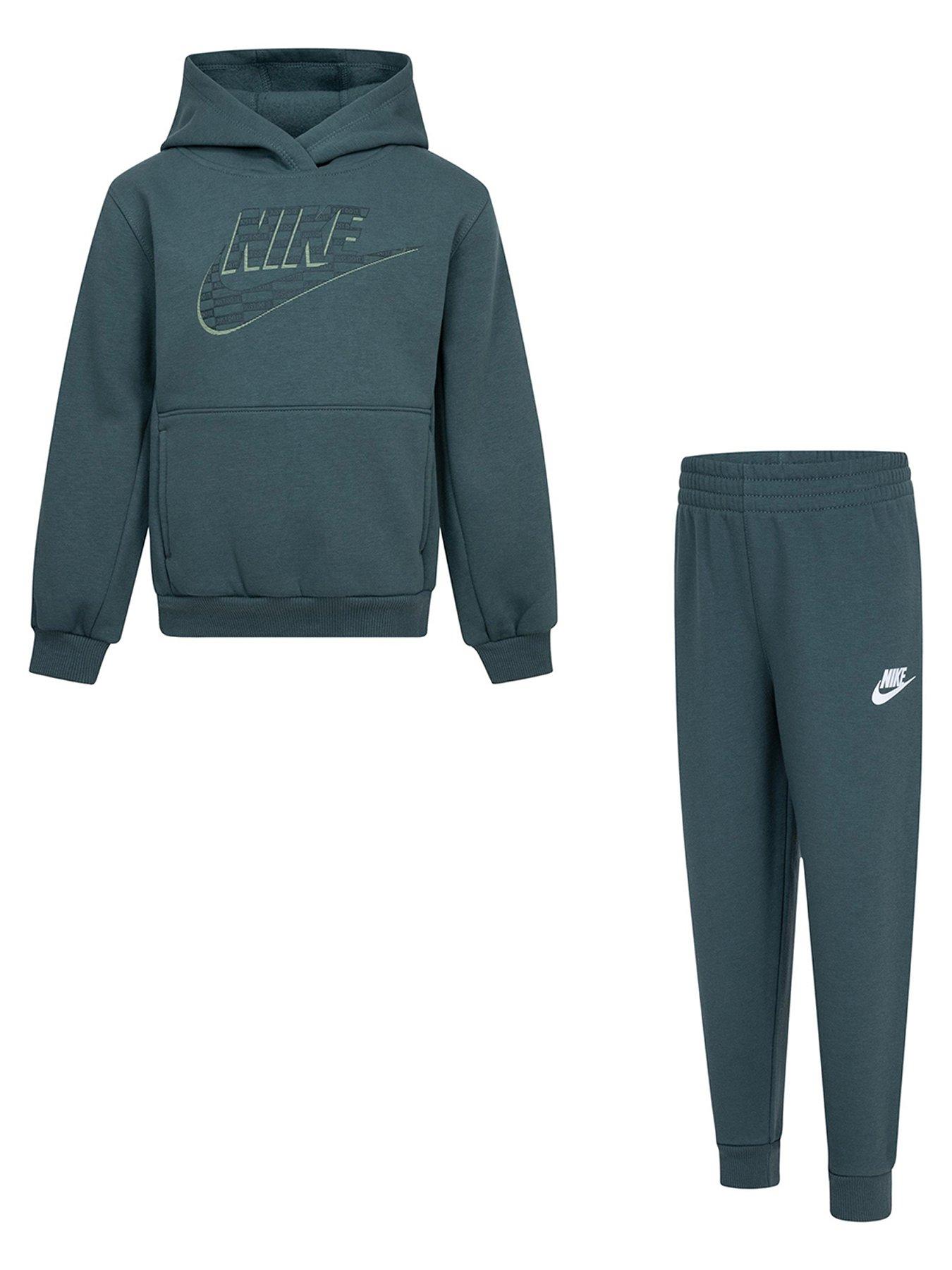 Boys nike tracksuit age 6 sale