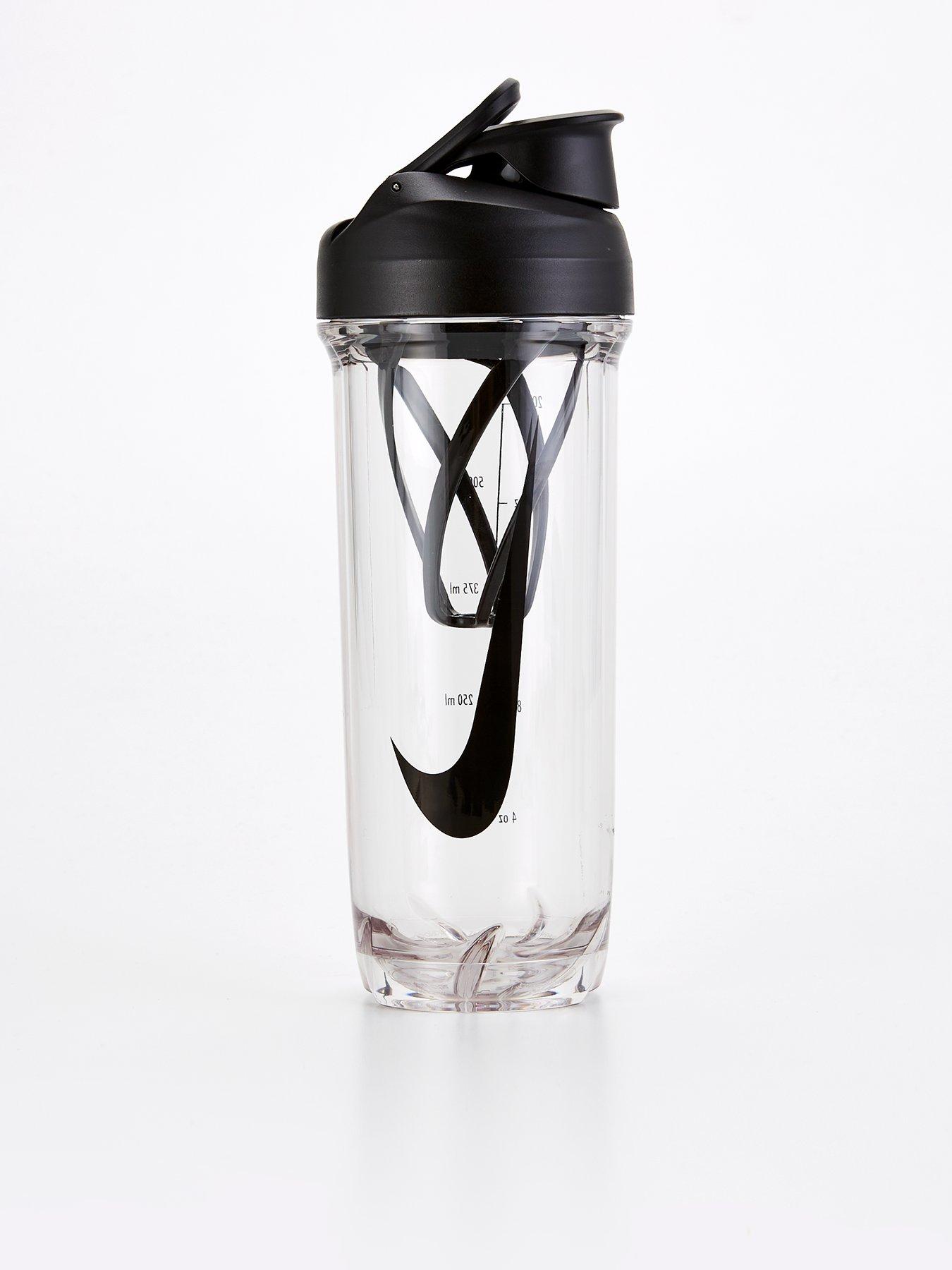 Nike Training Recharge Shaker Bottle 2.0 24 Oz