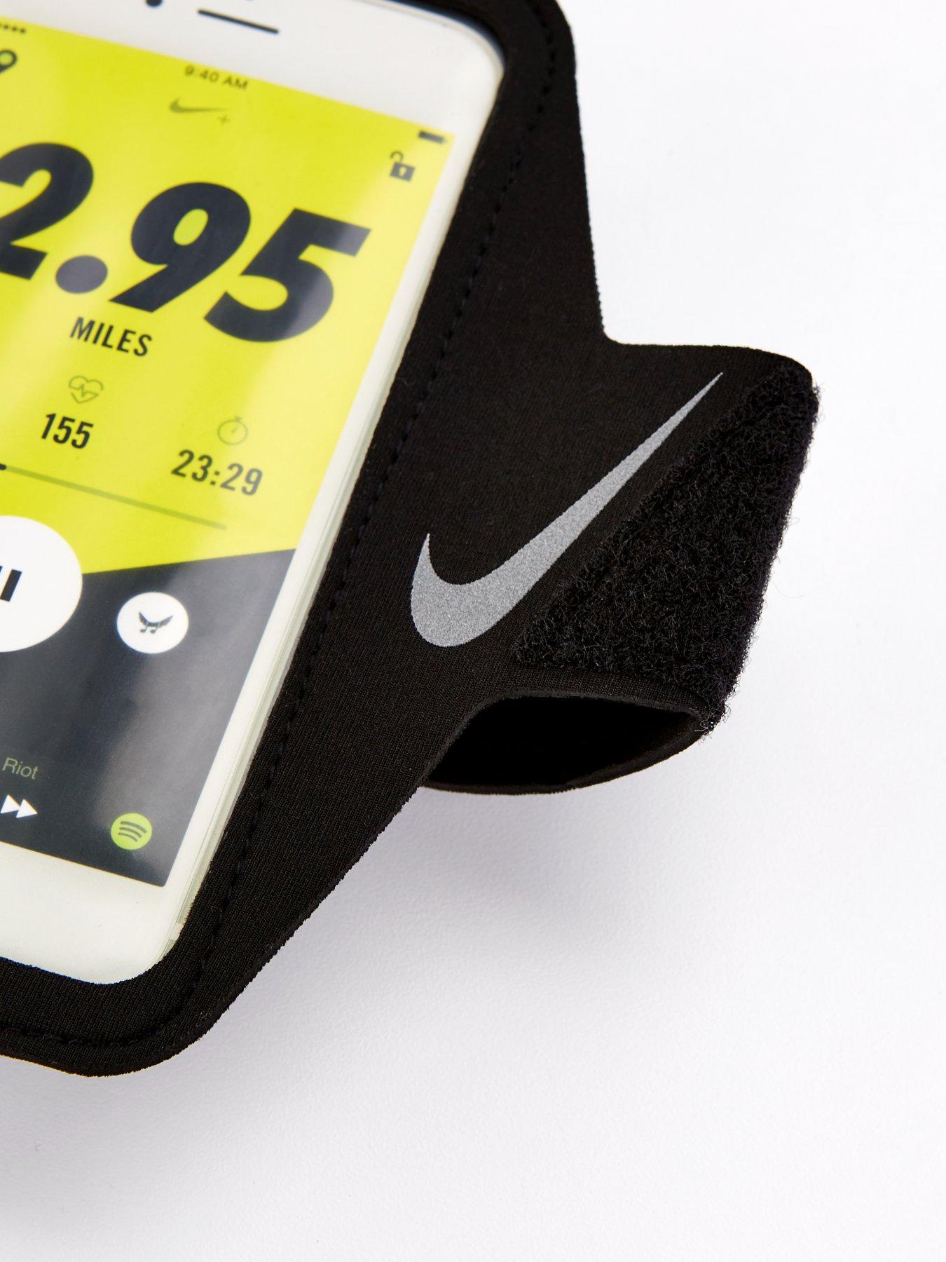 Image 4 of 4 of Nike Lean Arm Band Plus