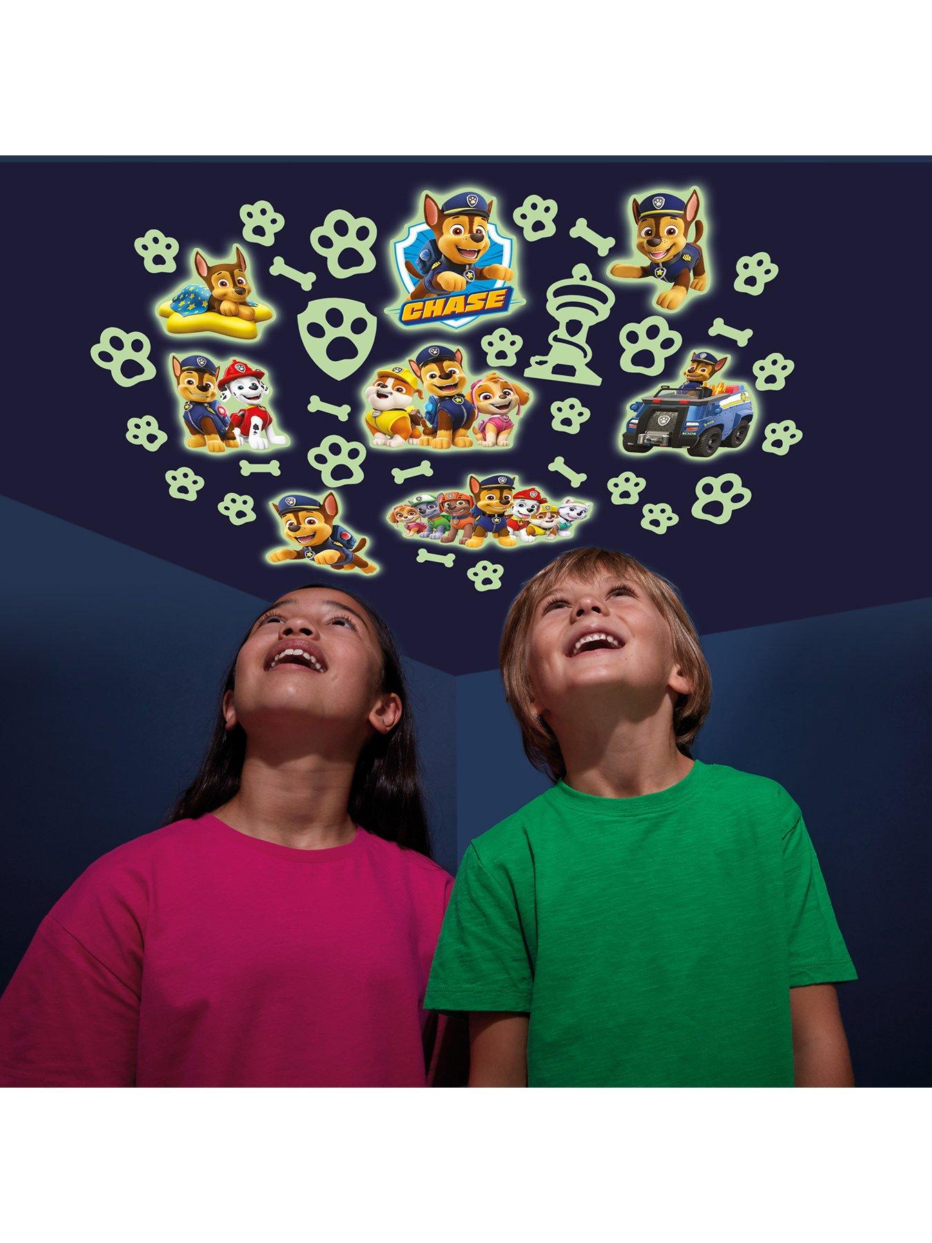 Nickelodeon PAW Patrol Torch Projector and Glow Shapes and Chase Pack Very