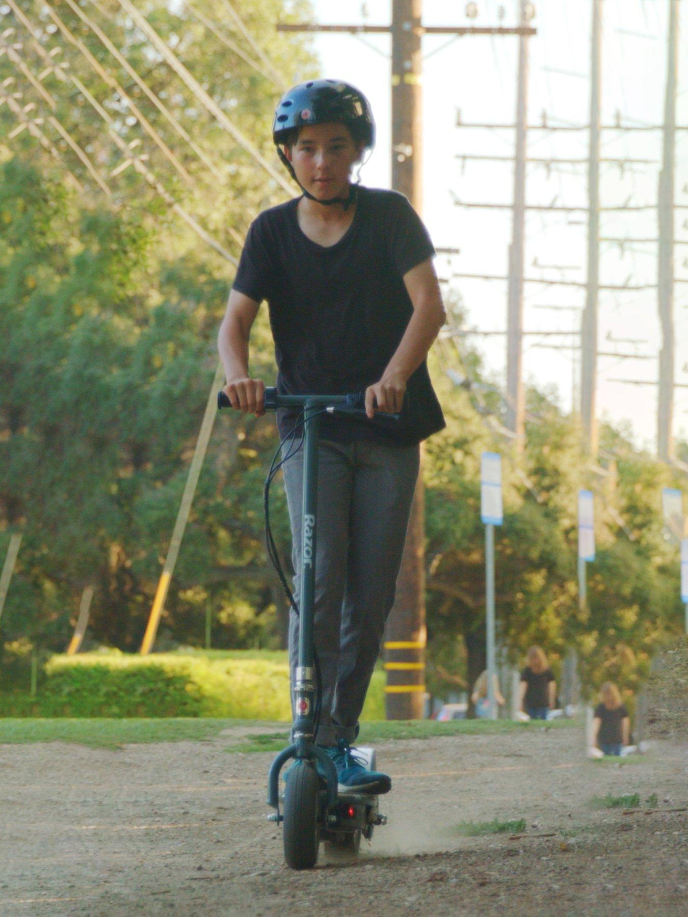 Image 7 of 8 of Razor E300 24 Volt Scooter - Matt Grey
