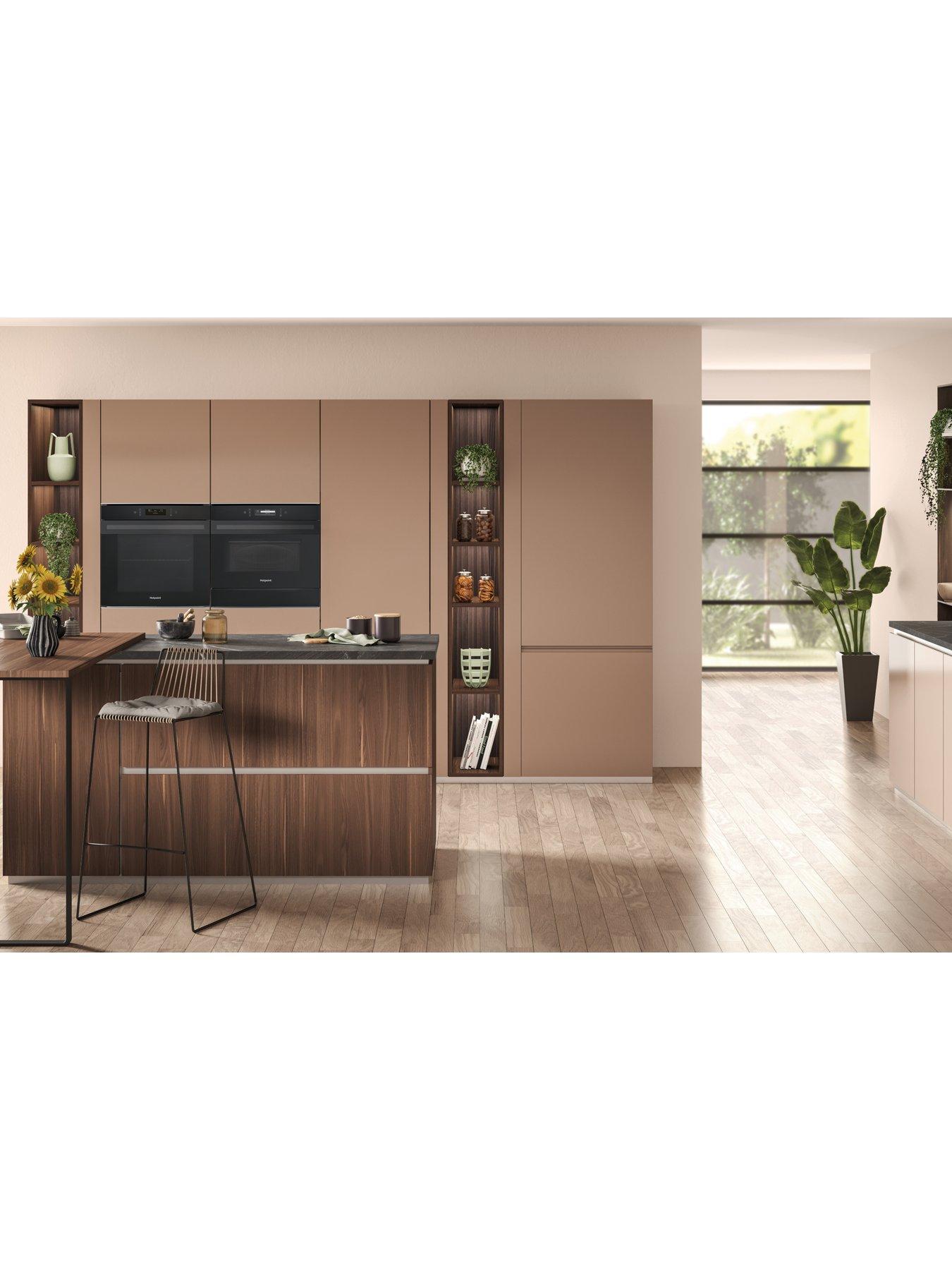 Image 3 of 8 of Hotpoint PVH92BKFKIT 90cm Vented Hob - Black