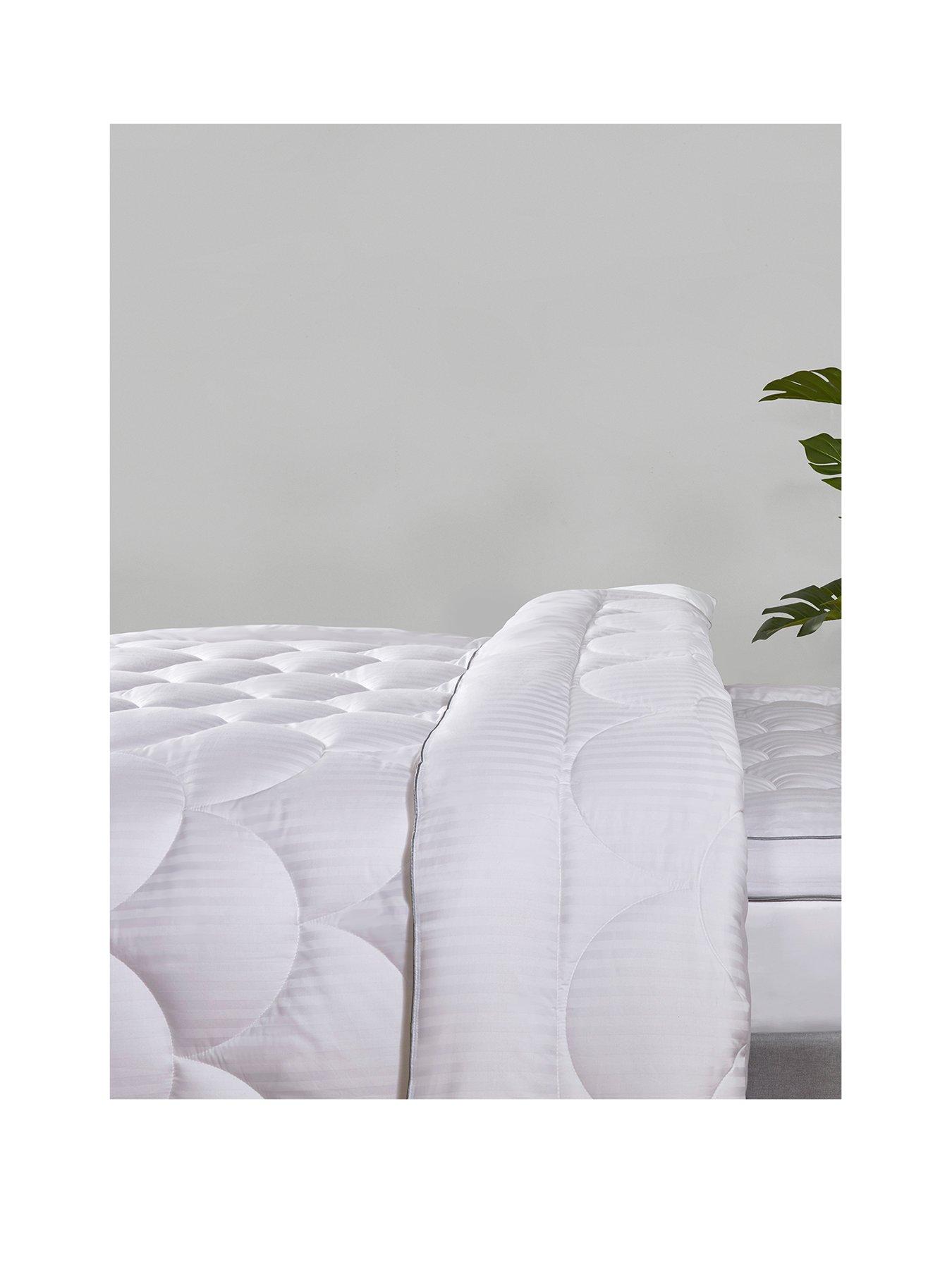 Image 2 of 4 of Very Home Ultimate Luxury Australian Wool 10.5 Tog Duvet - White