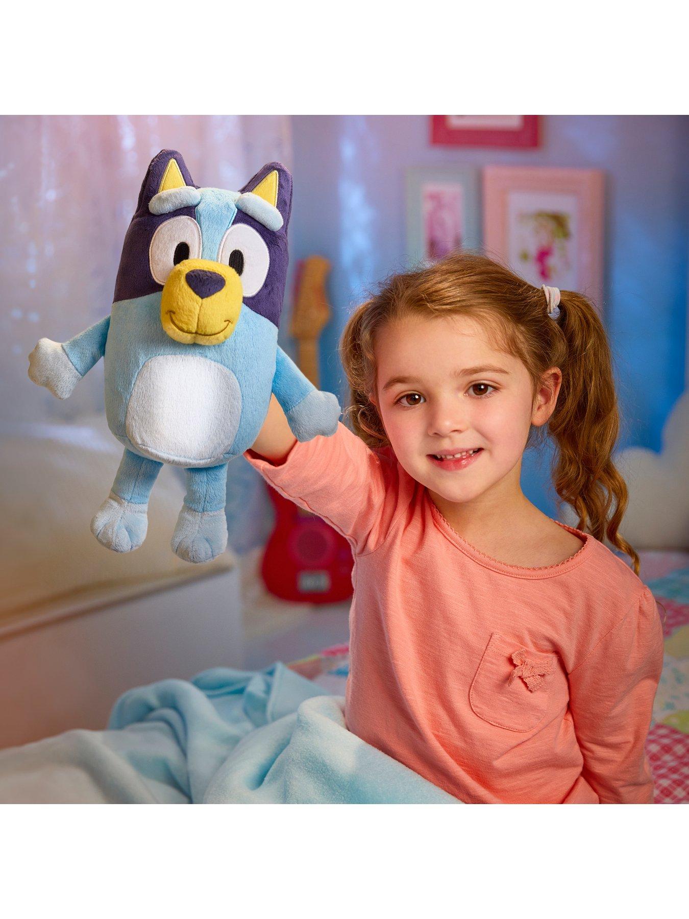Image 4 of 7 of Bluey Goglow Pal Light