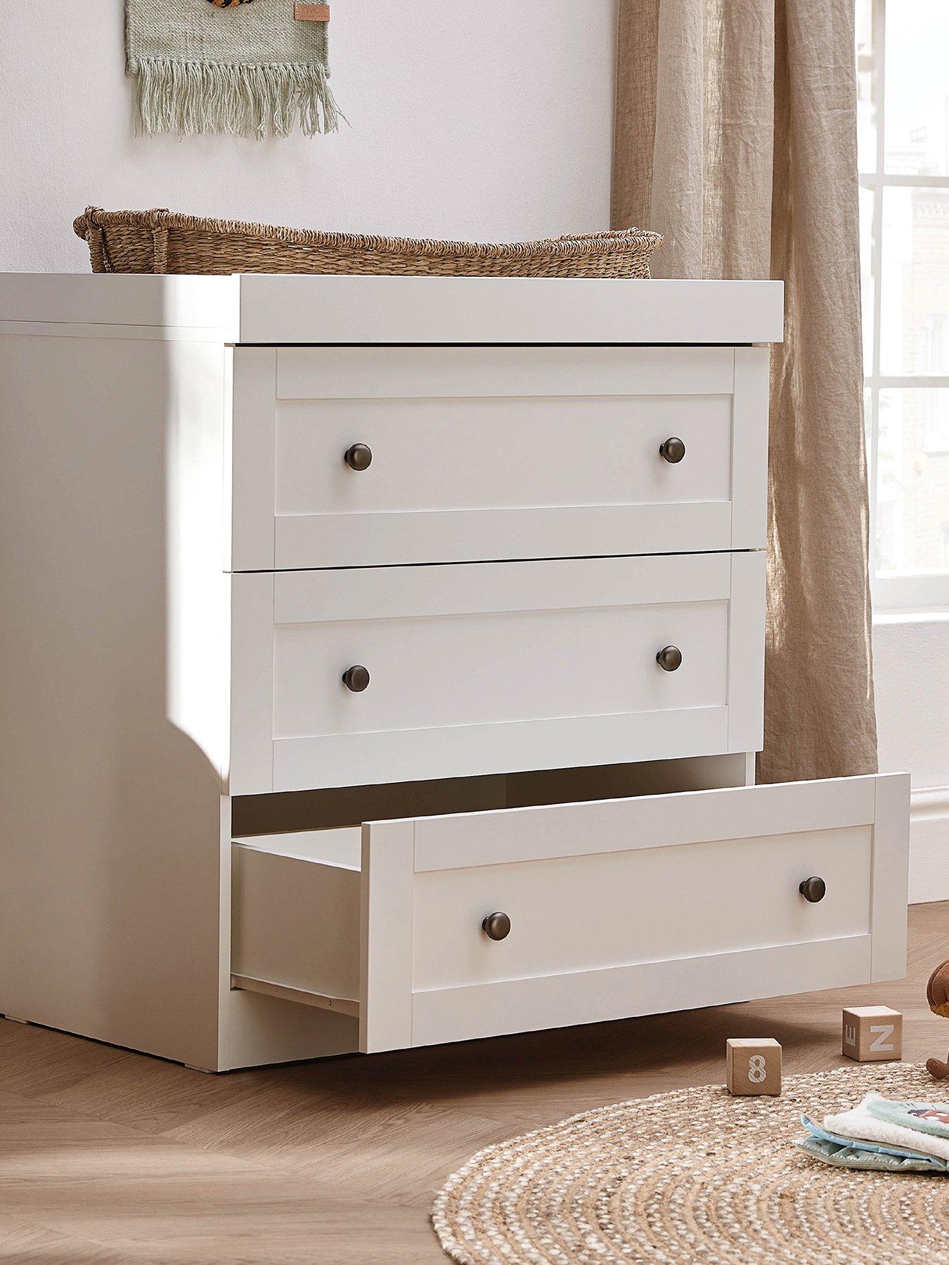 Image 5 of 7 of Silver Cross Bromley White&nbsp;- 2 Piece Set (Cot Bed and Dresser)