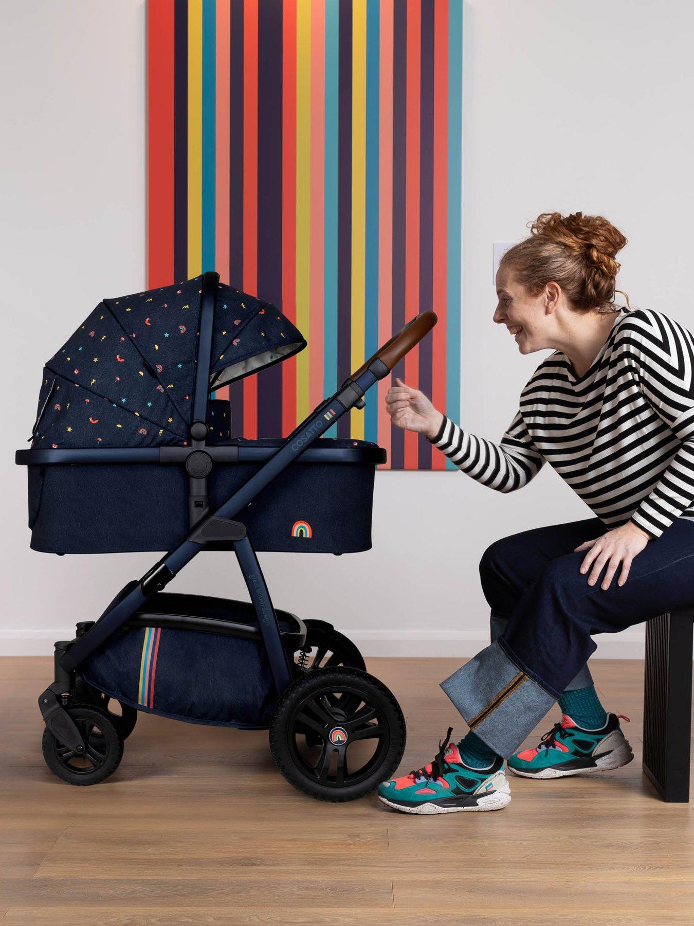Image 7 of 8 of Cosatto Wow 3 Everything Travel System Bundle ADAC iSize Car Seat - Doodle Days