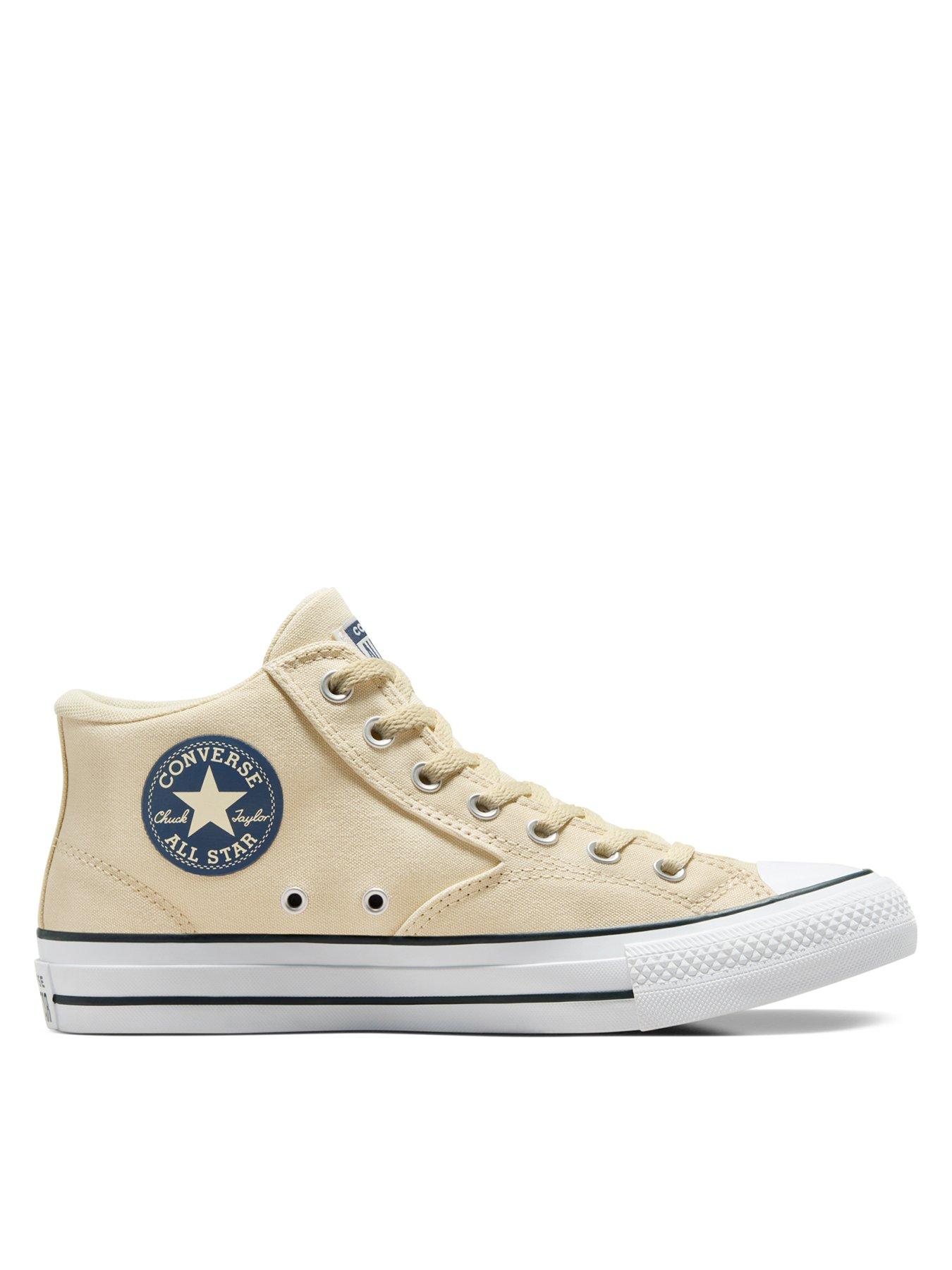 undefined Mens Everyday Essentials Chuck Taylor All Star Malden Street Mid Top Trainers - White