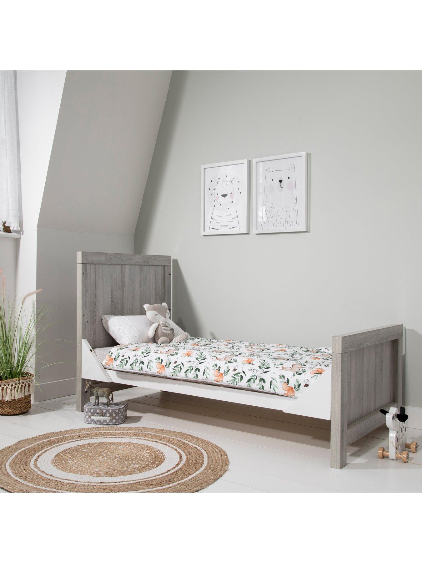 Image 5 of 7 of Tutti Bambini Modena 4 Piece Furniture Set (Cot Bed, Sprung Mattress, Chest Changer, Wardrobe) Grey Ash/White