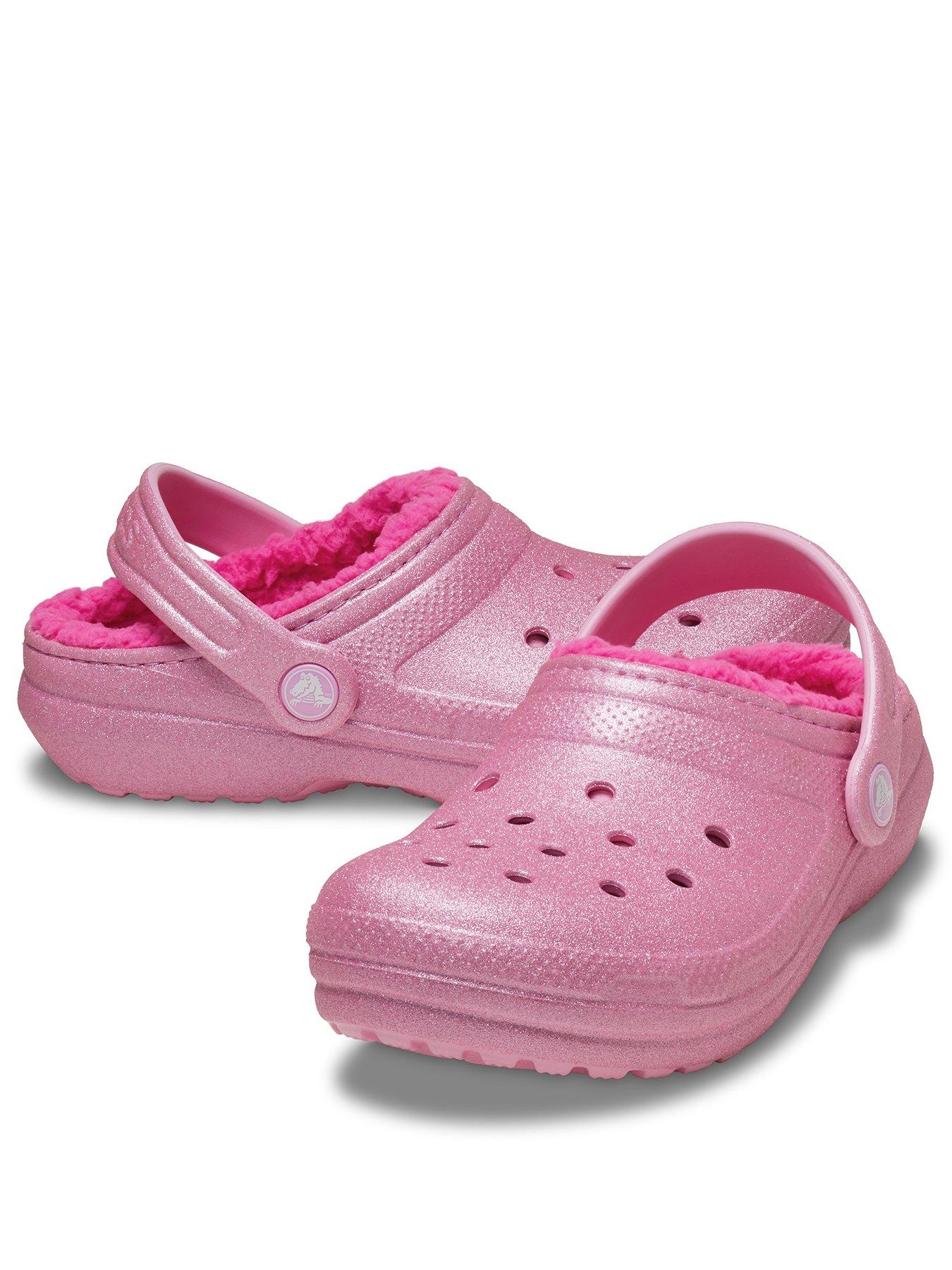 Pink crocs with fur online