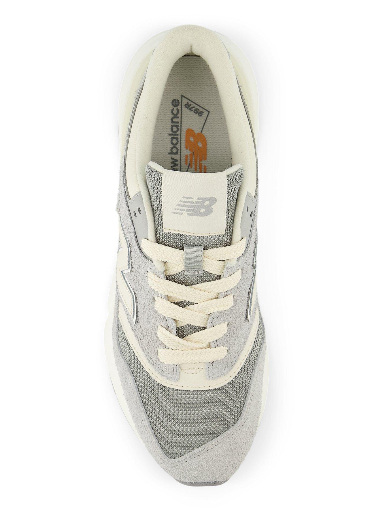 New Balance Womens 997 Trainers Grey Very